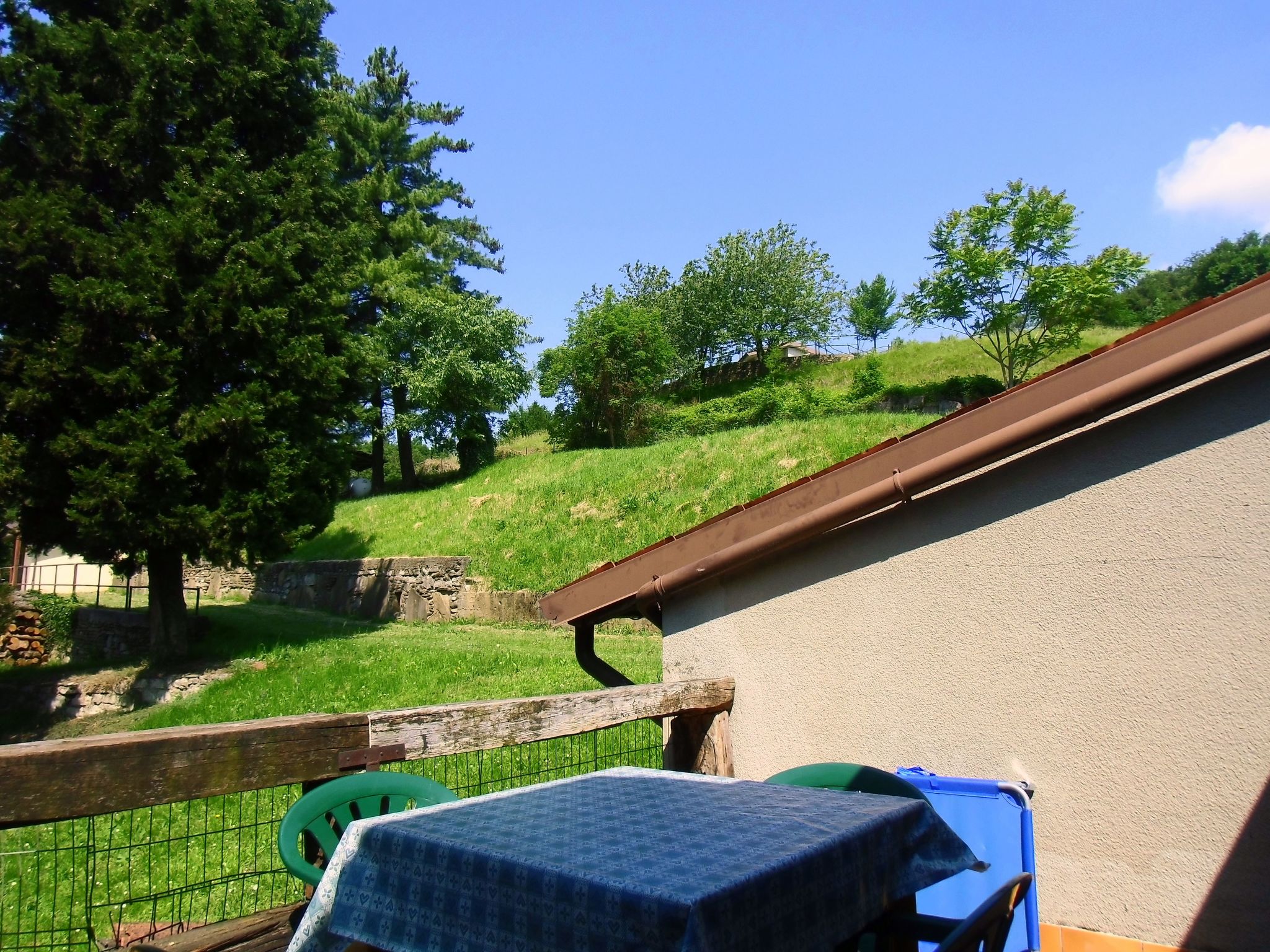 TaiObe - Fröhliches Partyhaus-Image-tags.info