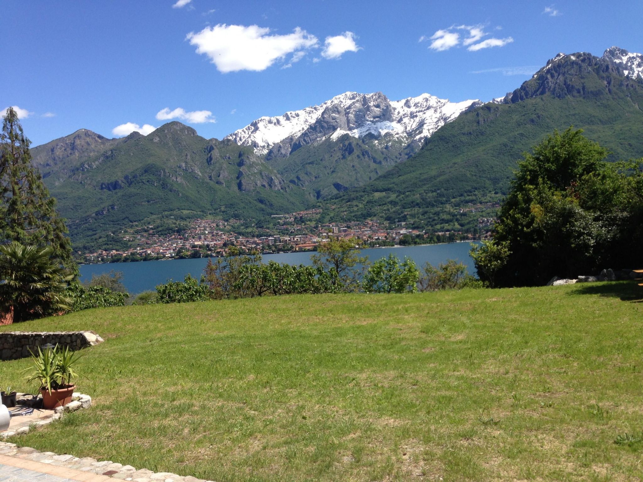 Villa zur alleinigen Nutzung mit 4 Wohnungen-Binnen