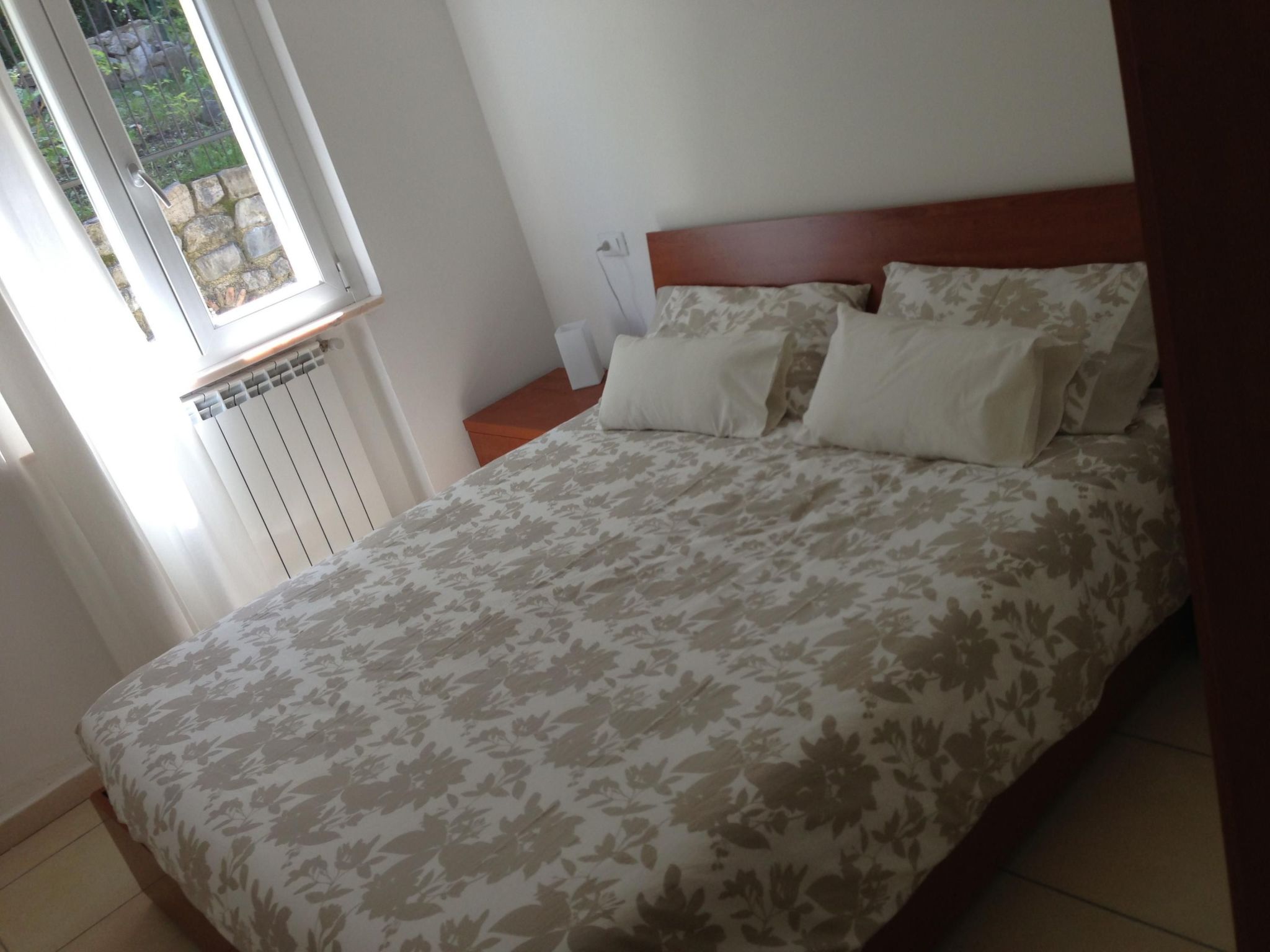 Villa zur alleinigen Nutzung mit 4 Wohnungen-Binnen