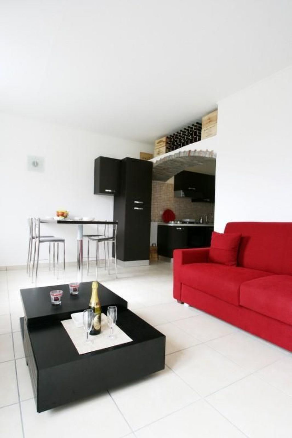 Villa zur alleinigen Nutzung mit 4 Wohnungen-Binnen