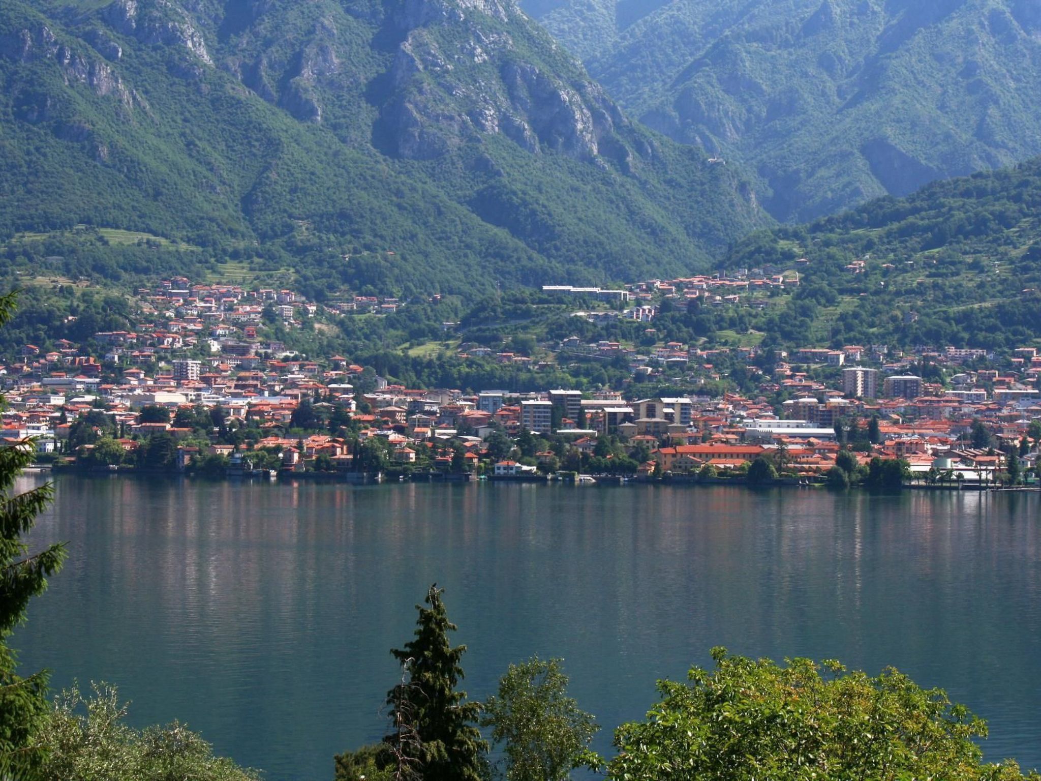 Villa zur alleinigen Nutzung mit 4 Wohnungen-Binnen