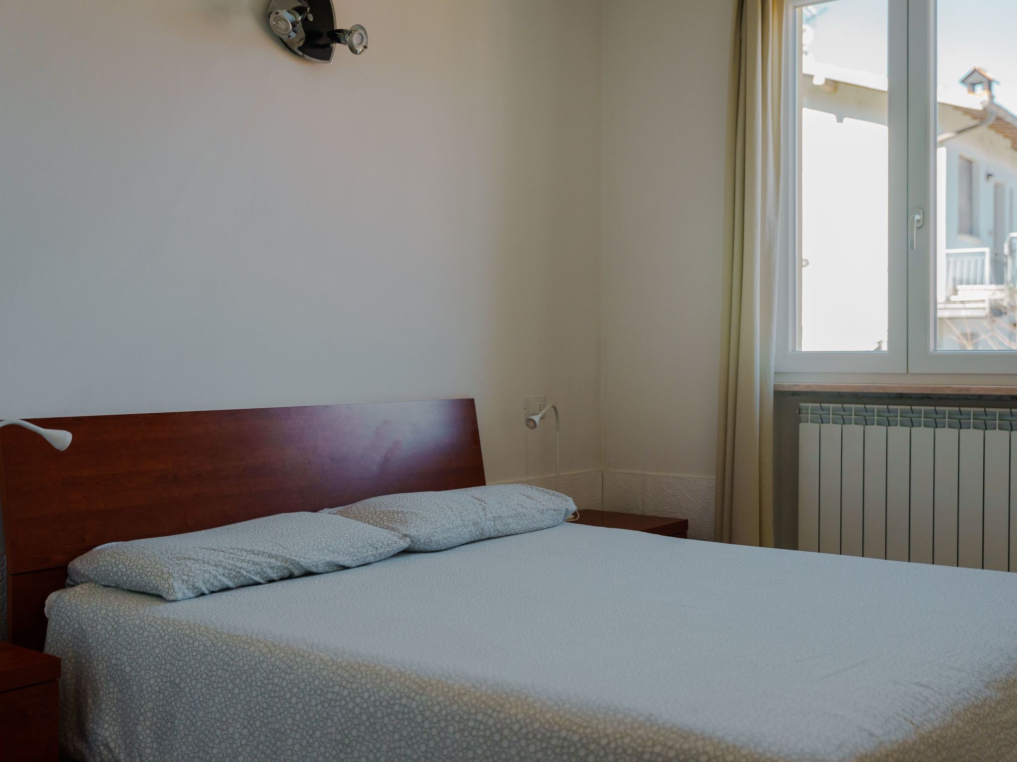 Villa zur alleinigen Nutzung mit 4 Wohnungen-Binnen