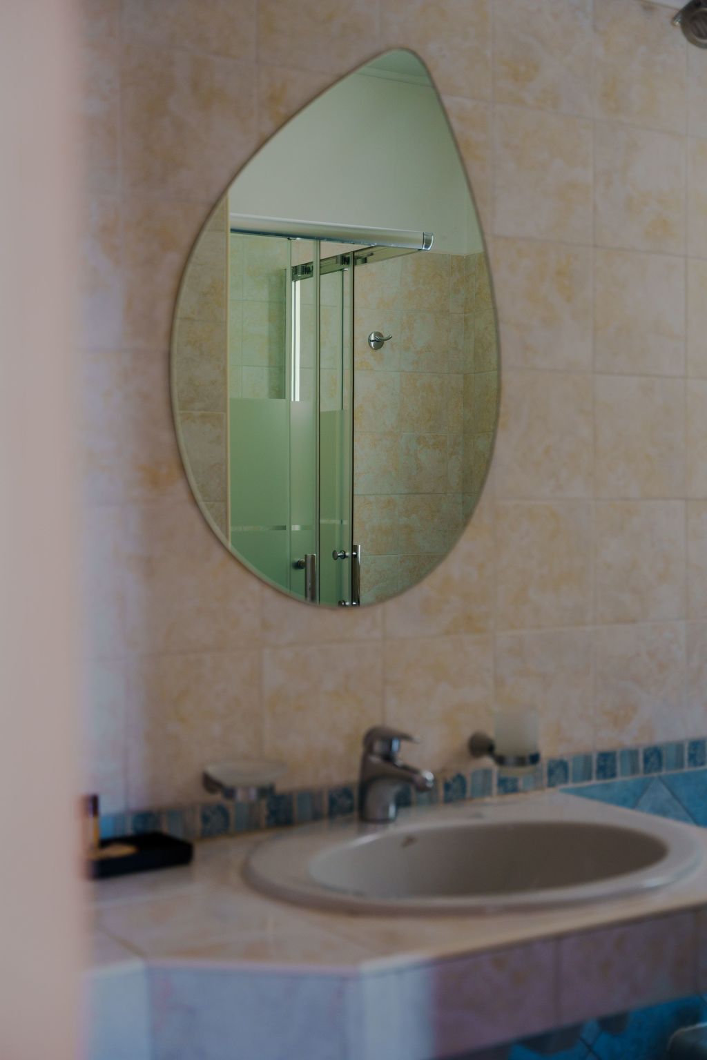 Villa zur alleinigen Nutzung mit 4 Wohnungen-Binnen