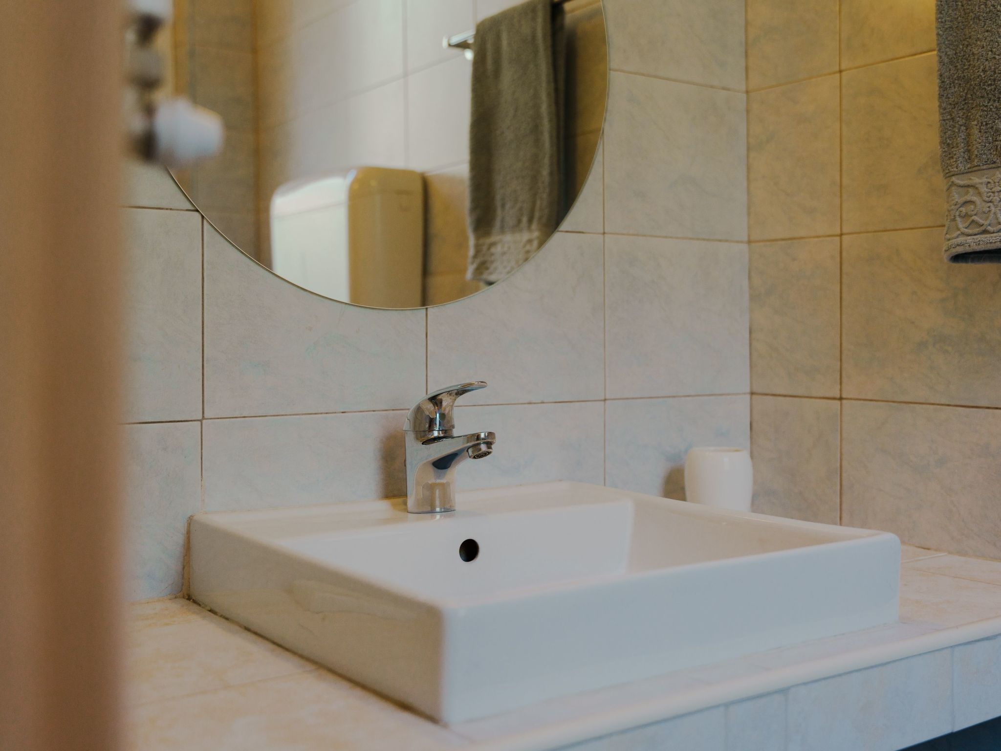 Villa zur alleinigen Nutzung mit 4 Wohnungen-Binnen