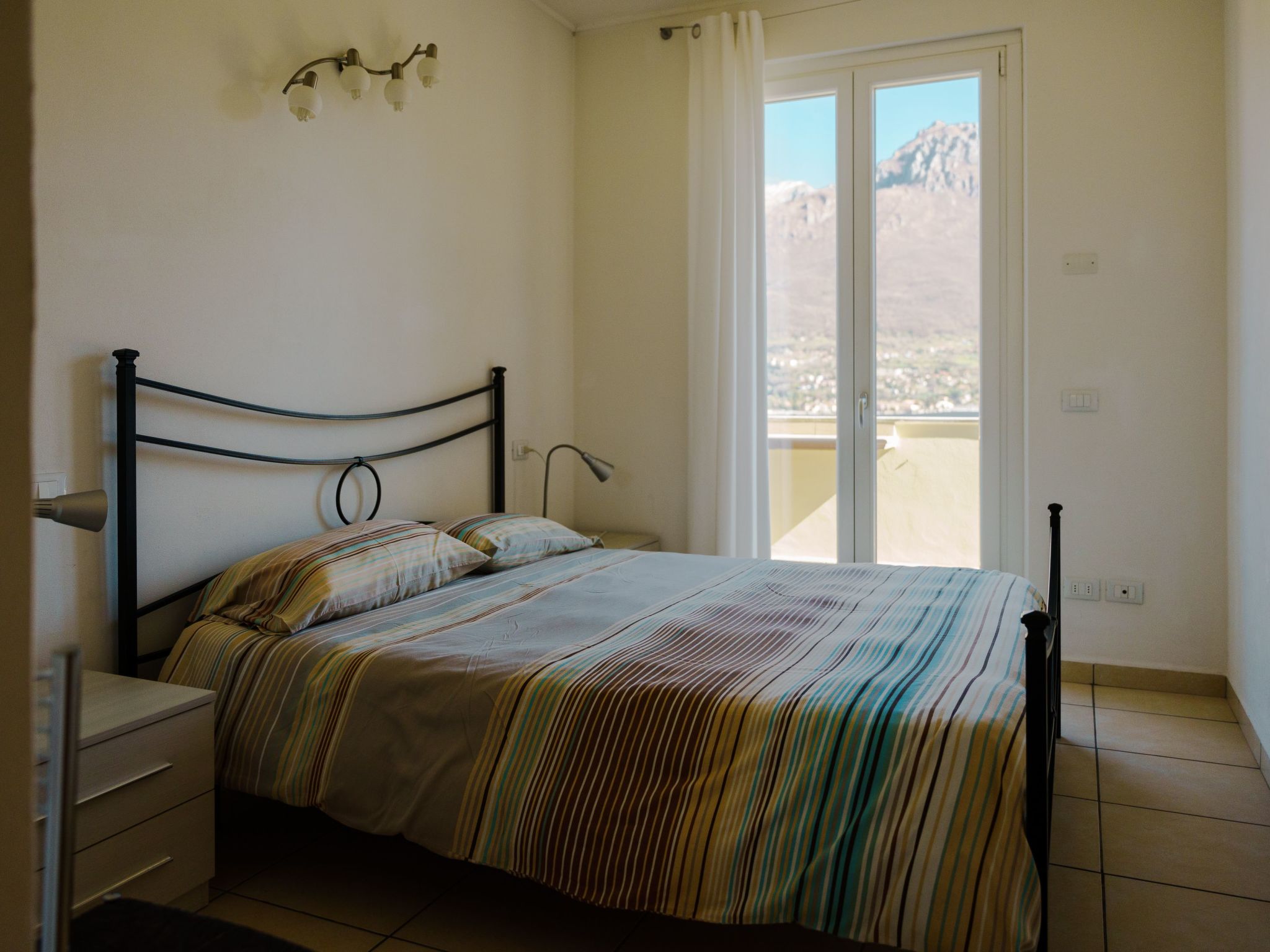 Villa zur alleinigen Nutzung mit 4 Wohnungen-Binnen