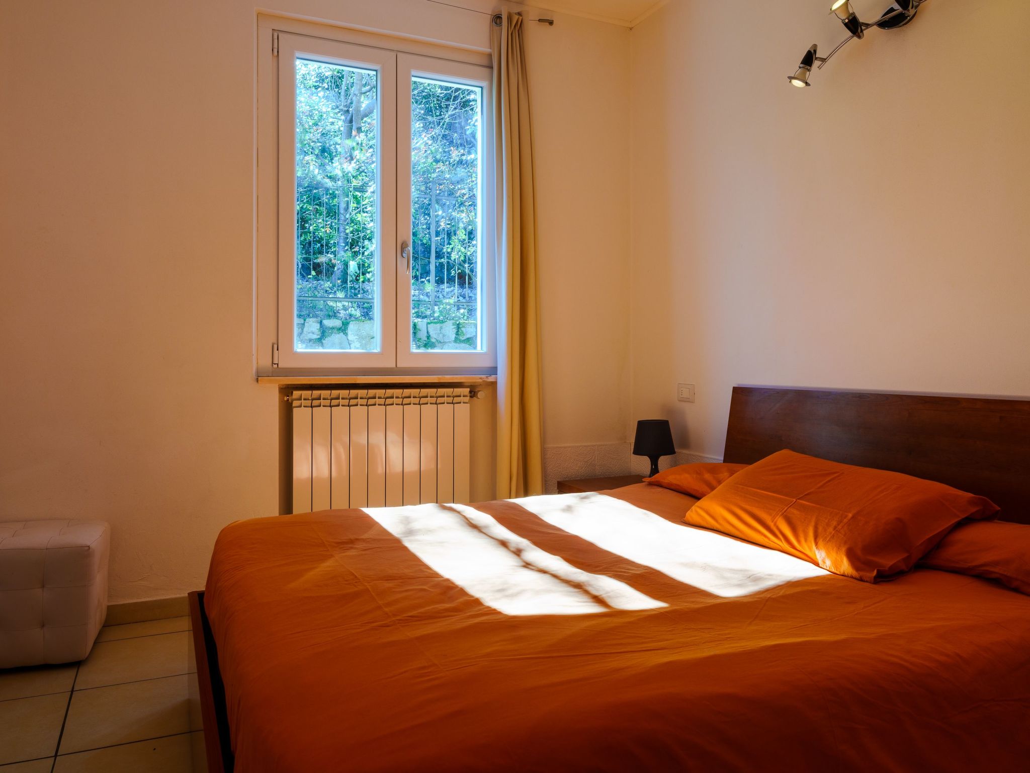 Villa zur alleinigen Nutzung mit 4 Wohnungen-Binnen