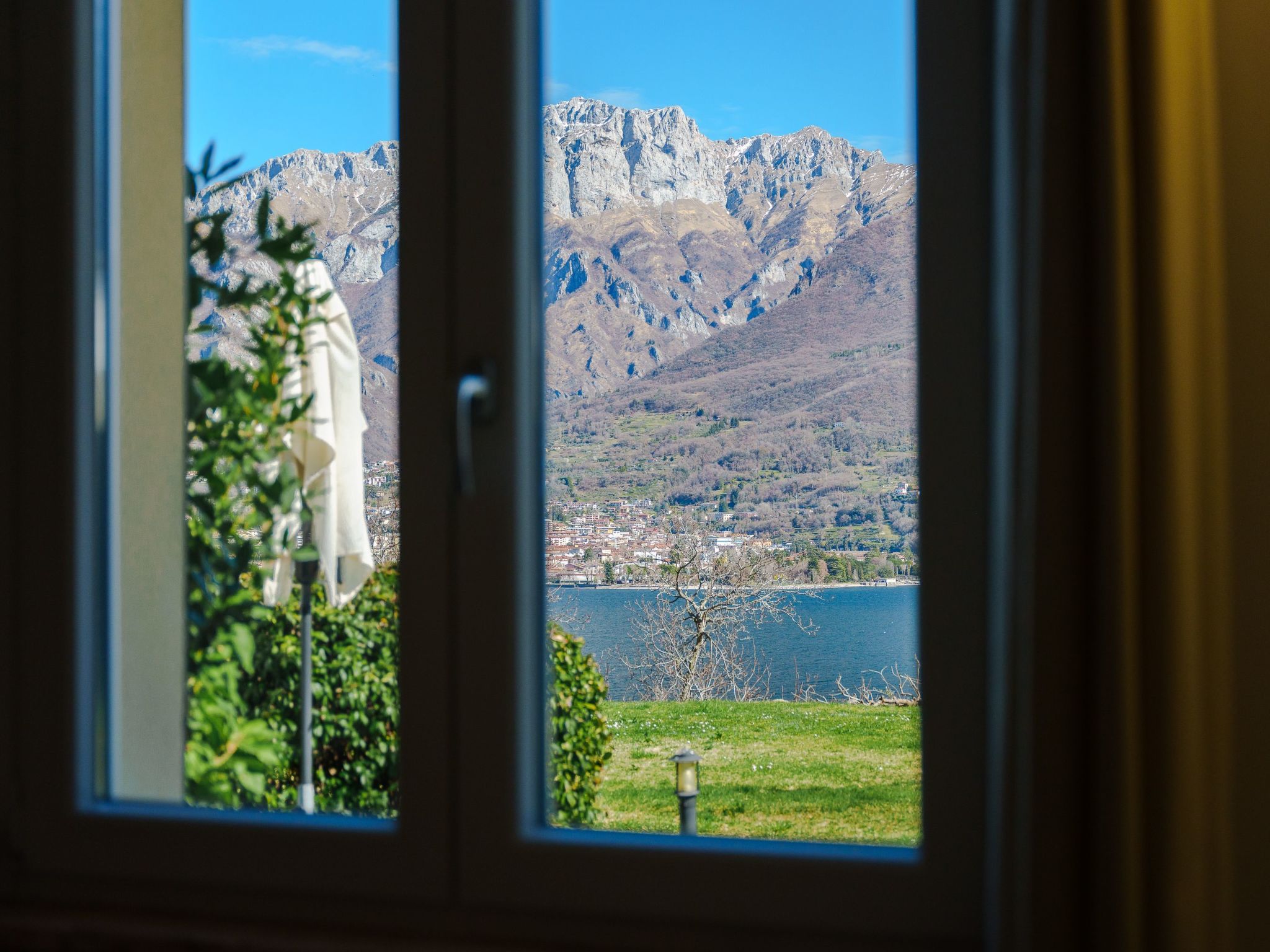 Villa zur alleinigen Nutzung mit 4 Wohnungen-Binnen