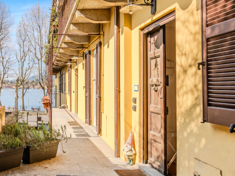 Search and Stay destination Lecco, Lombardia - Italy from AU$ 287. Lungolago