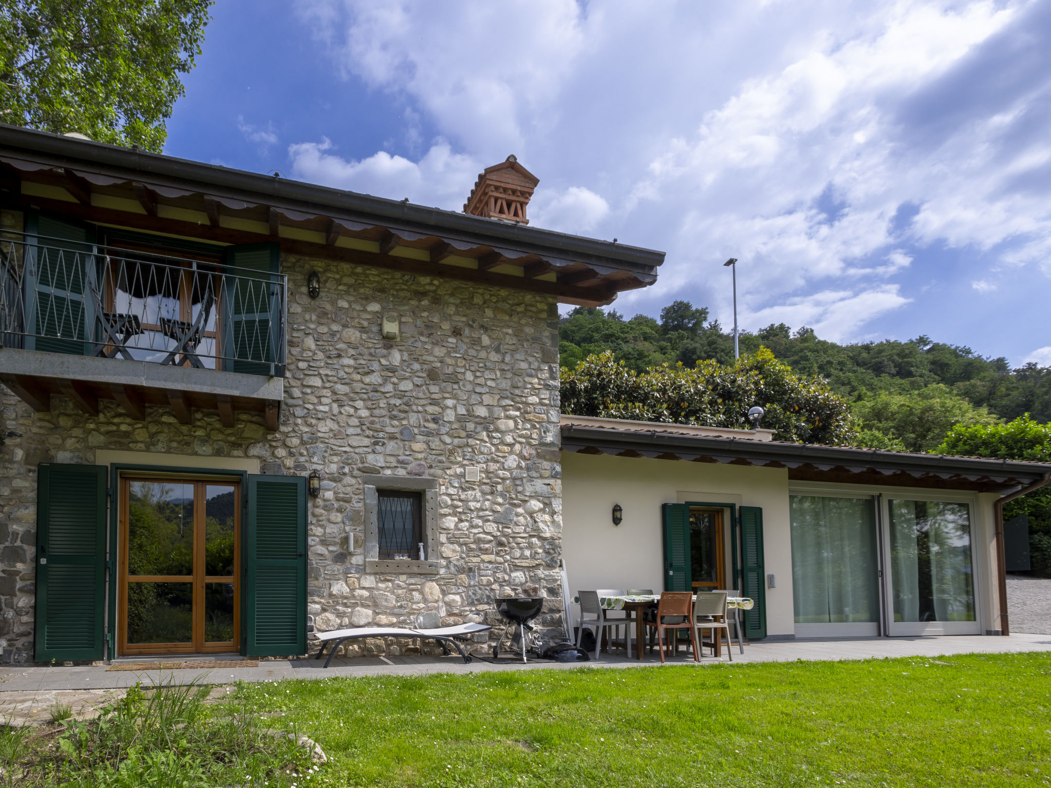 La Casetta sul Lago-Outside