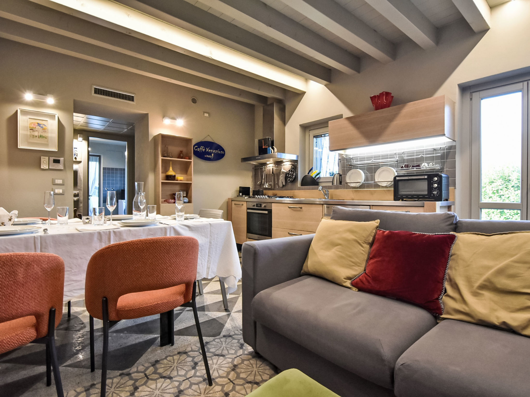 Kitchen / Dining Room