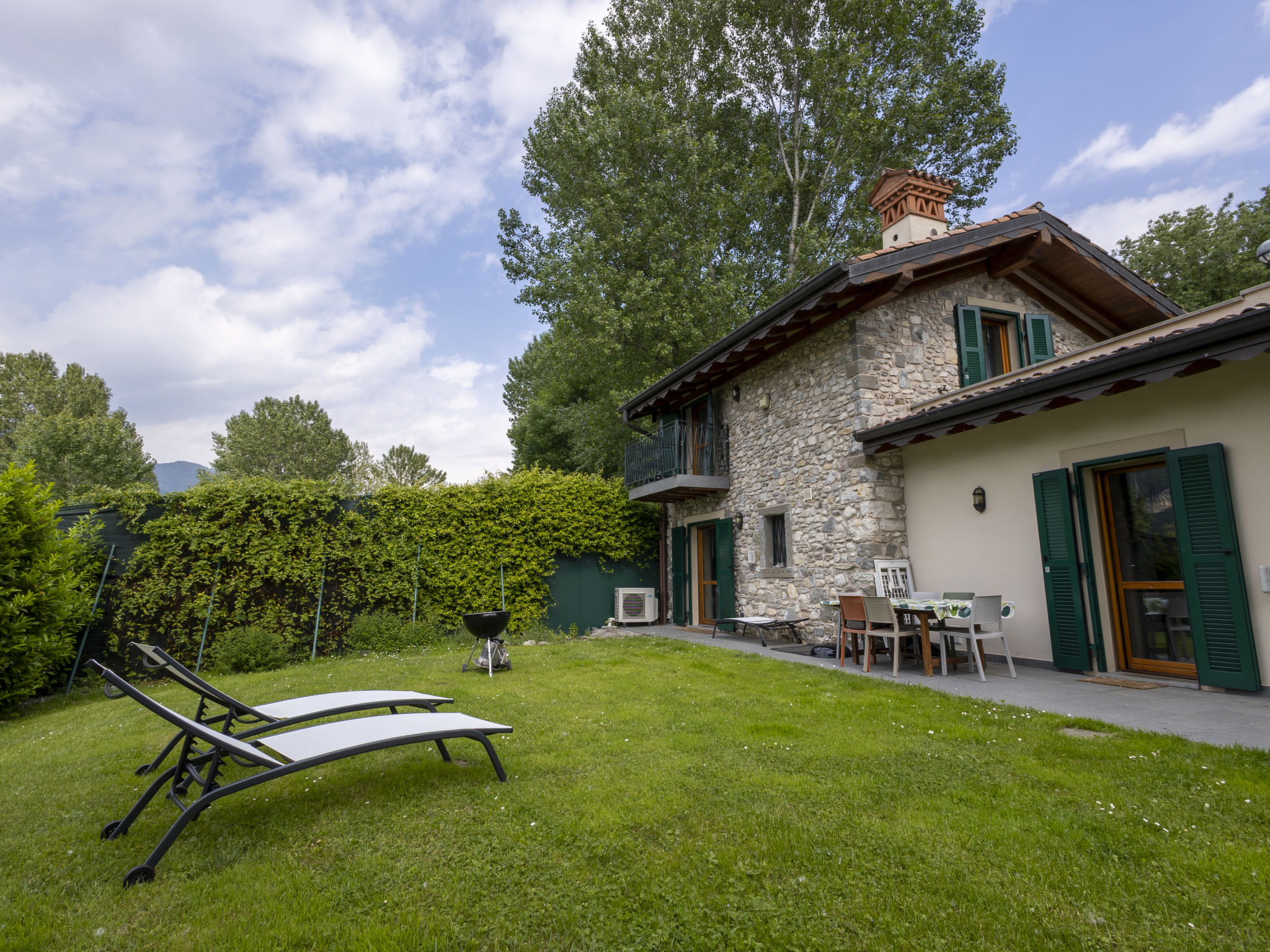 La Casetta sul Lago-Outside