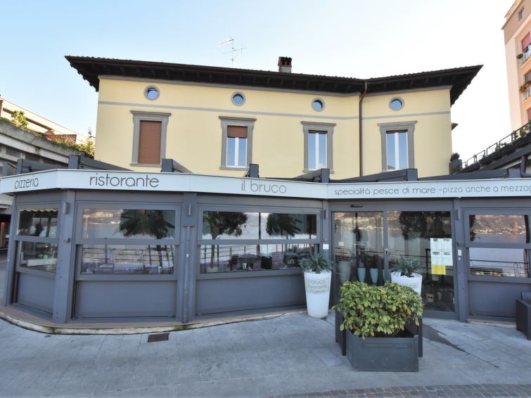Search and Stay destination Iseo, Lombardia - Italy from AU$ 154. Duomo Mansarda