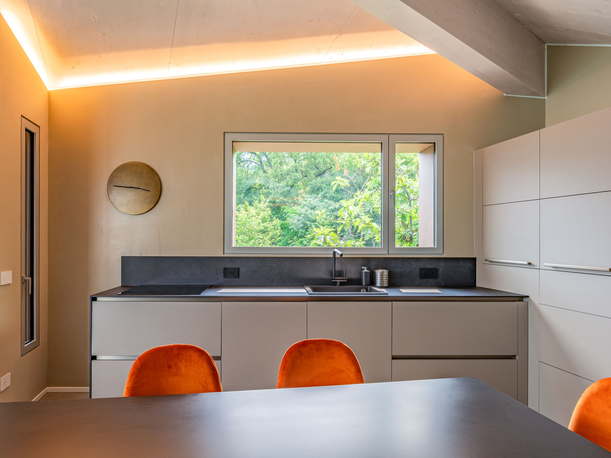 Villa Gau' – Cuisine et coin repas, photo 38 sur 92
