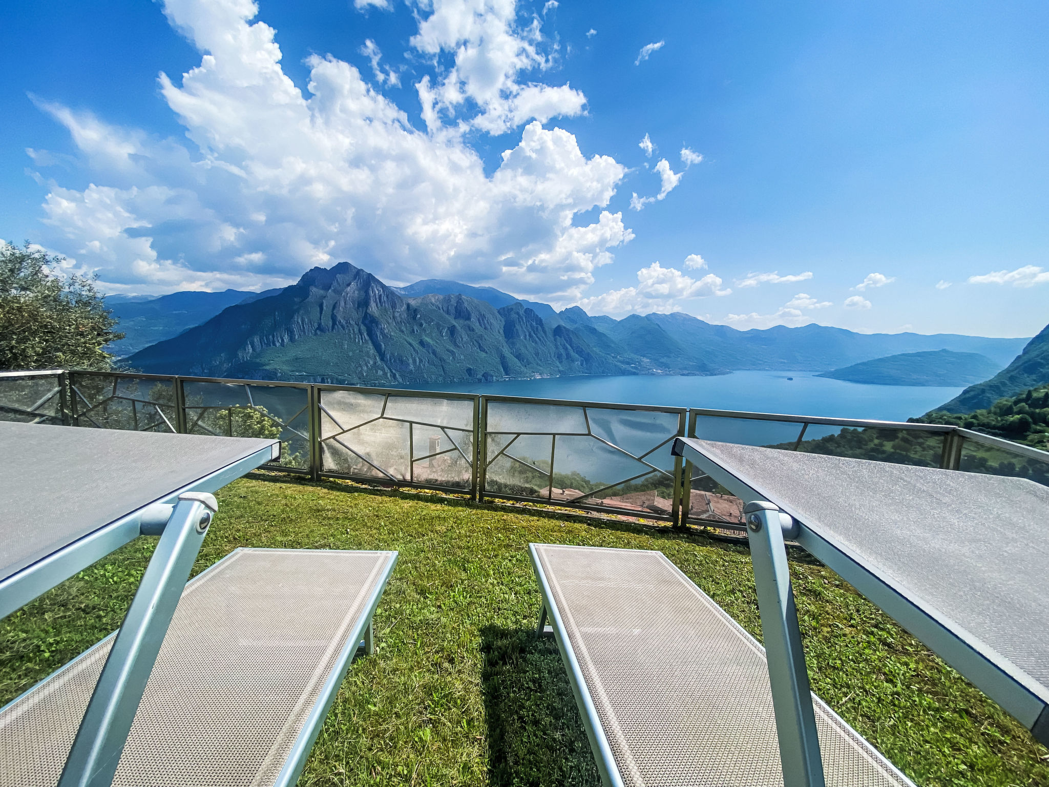 Xino Terrace View-Buiten