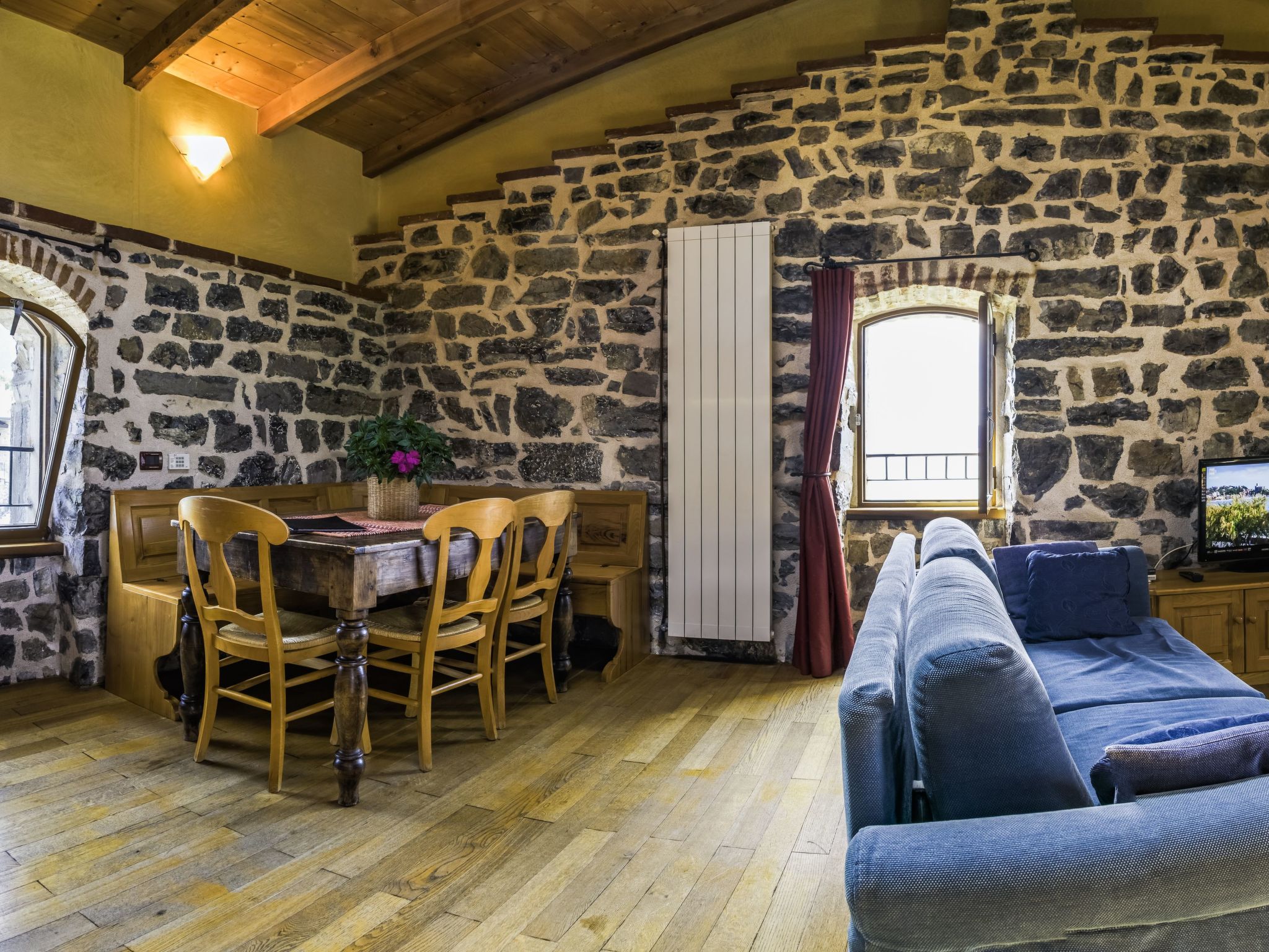 Open Space Penthouse im Schloss mit Seeblick-Binnen