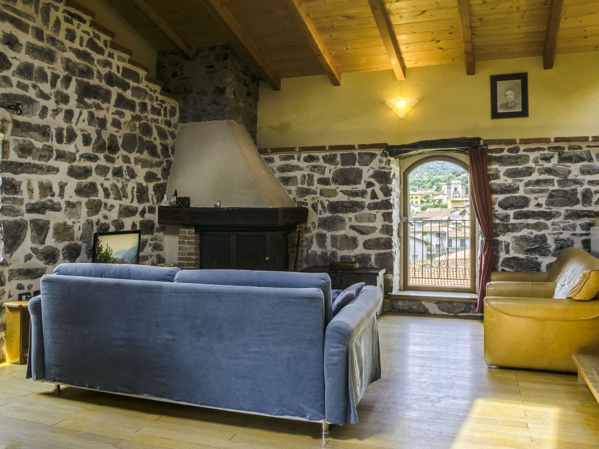 Open Space Penthouse im Schloss mit Seeblick-Binnen