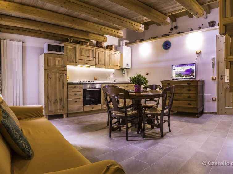 Studio-apartment Mit Zwischengeschoss In Einem Historischen Gebäude In Zorzino - Castro