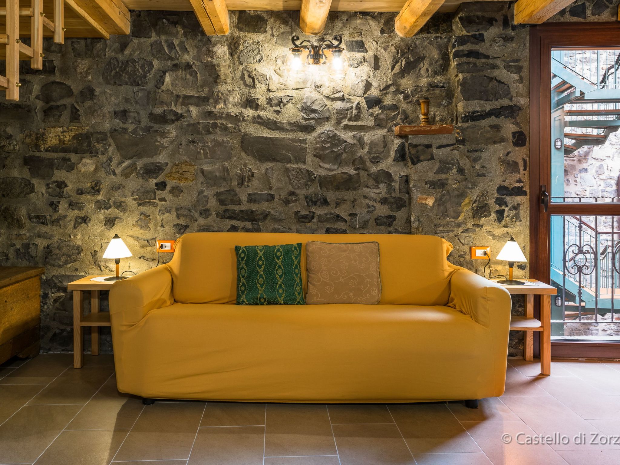 Studio-Apartment mit Zwischengeschoss in einem historischen Gebäude in Zorzino-Binnen