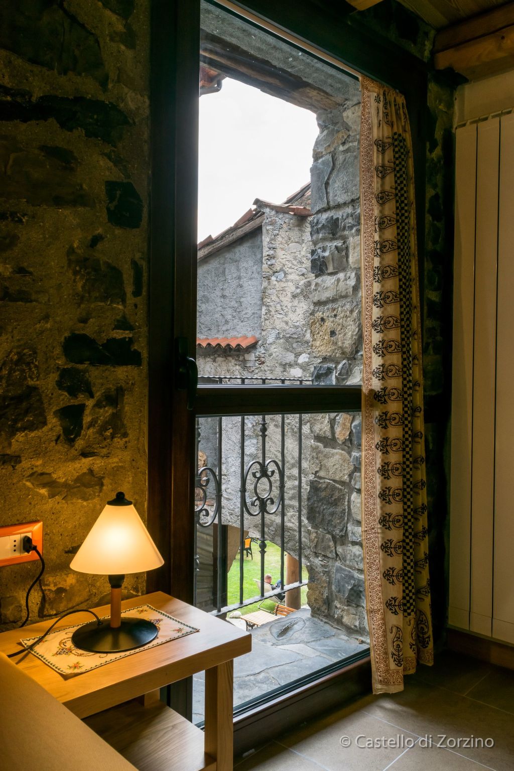 Studio-Apartment mit Zwischengeschoss in einem historischen Gebäude in Zorzino-Binnen