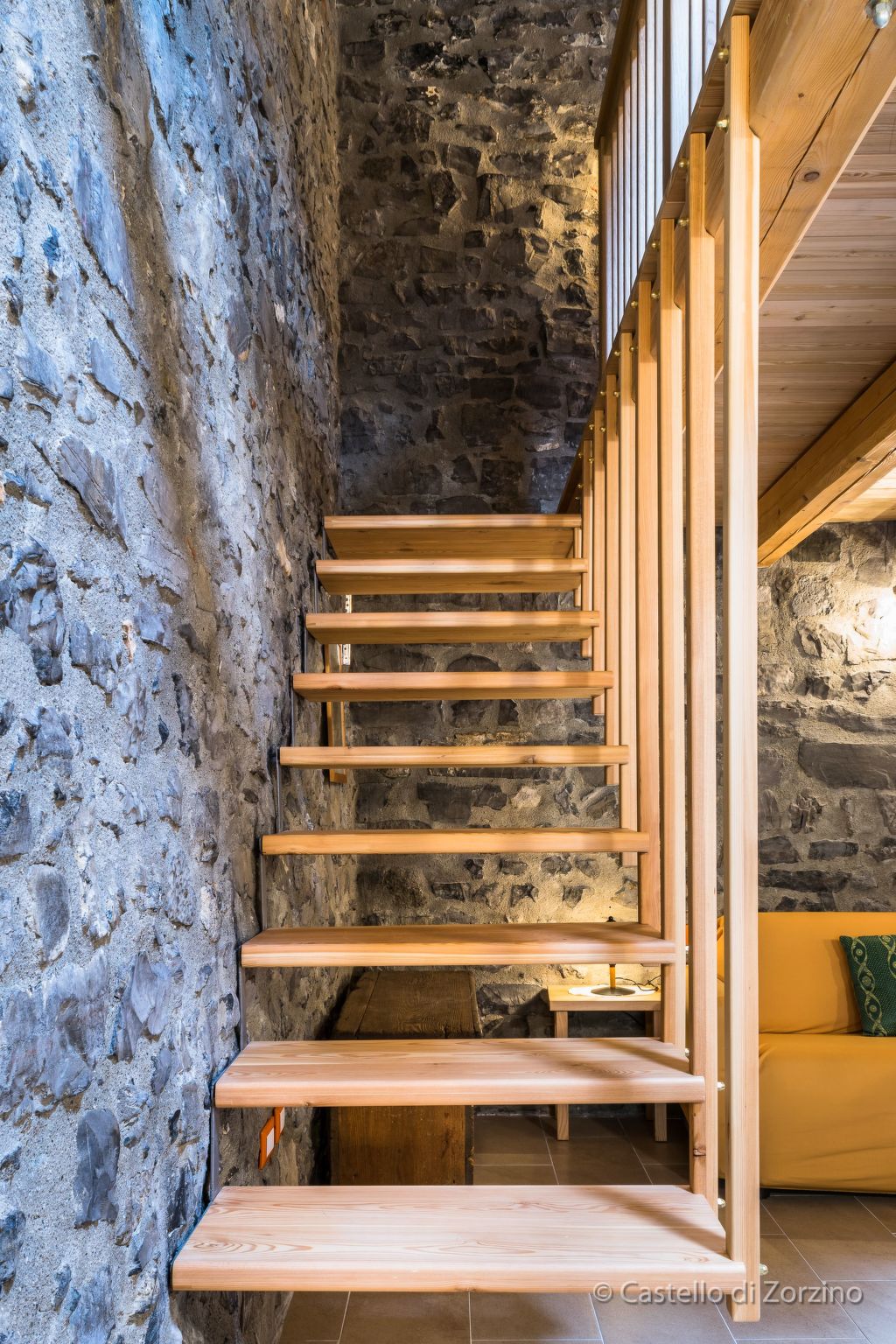 Studio-Apartment mit Zwischengeschoss in einem historischen Gebäude in Zorzino-Binnen