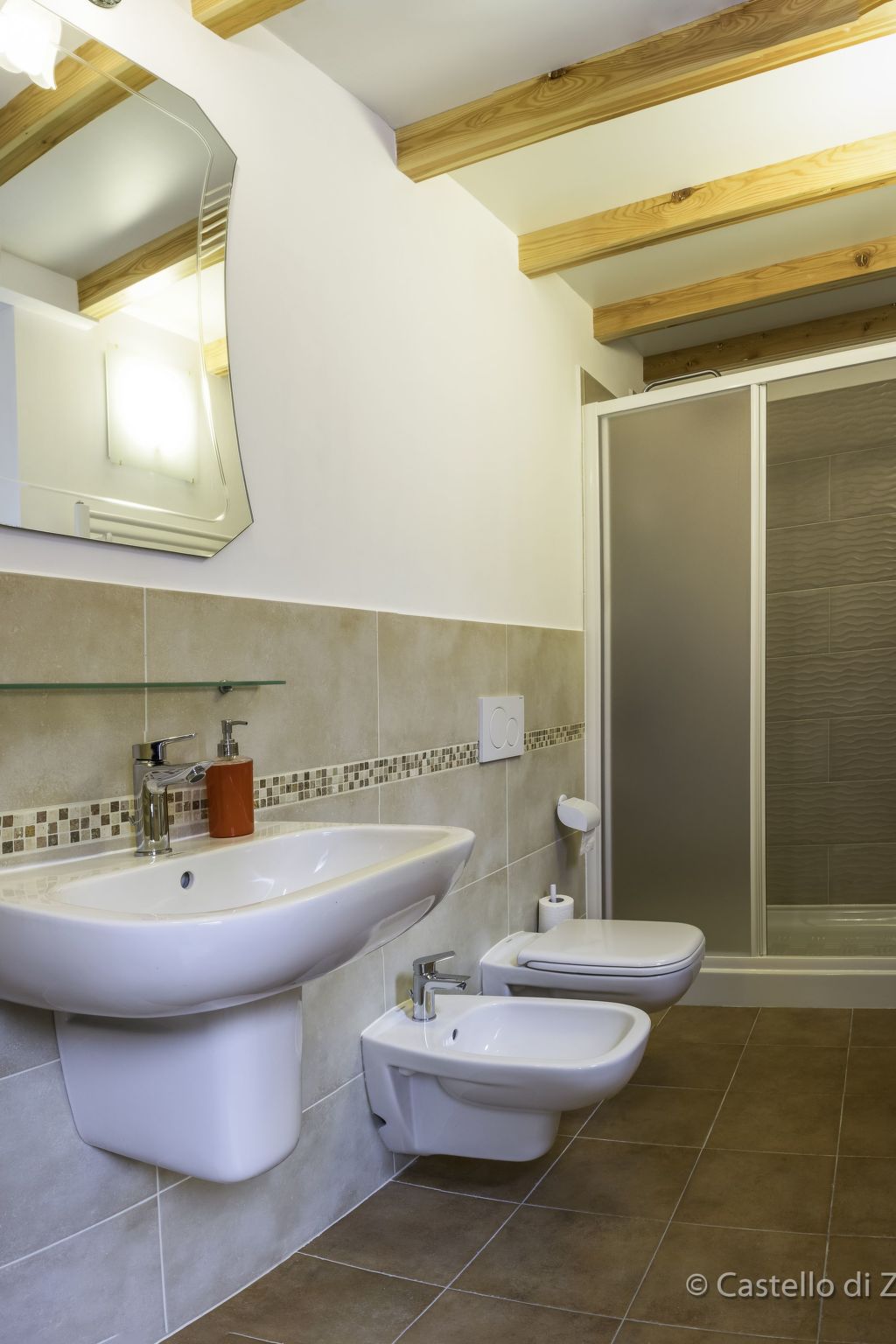 Studio-Apartment mit Zwischengeschoss in einem historischen Gebäude in Zorzino-Binnen