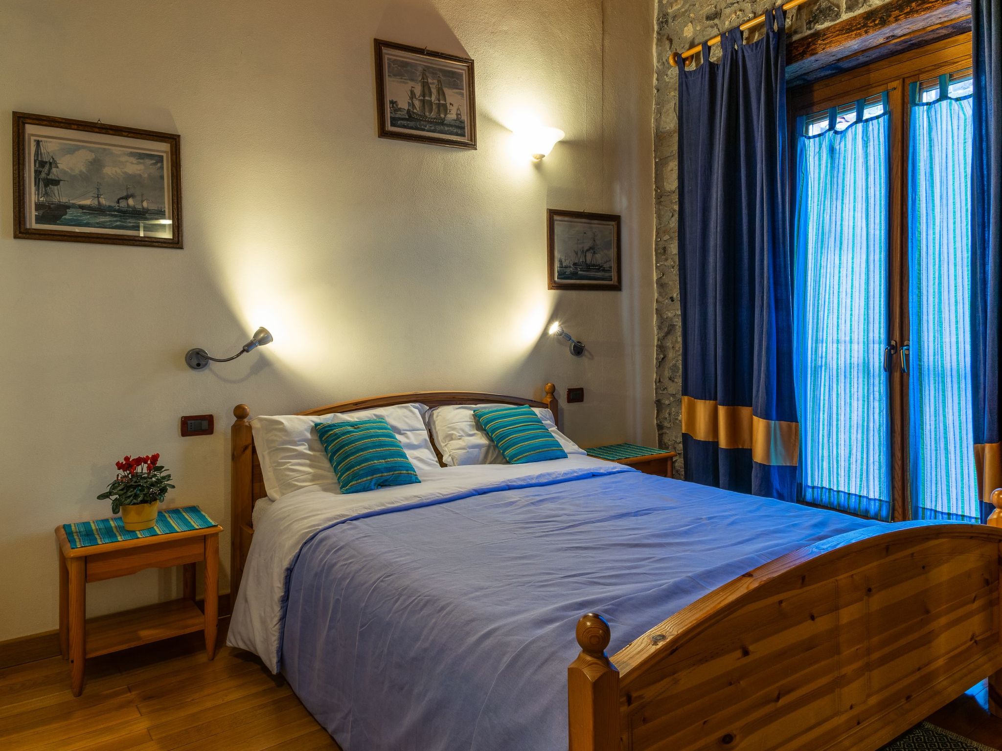 Dreistöckiges Apartment in einem historischen Gebäude-Binnen