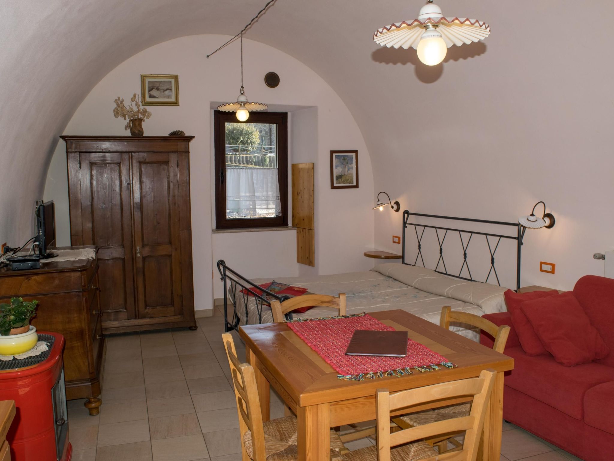 Dreistöckiges Apartment in einem historischen Gebäude-Binnen