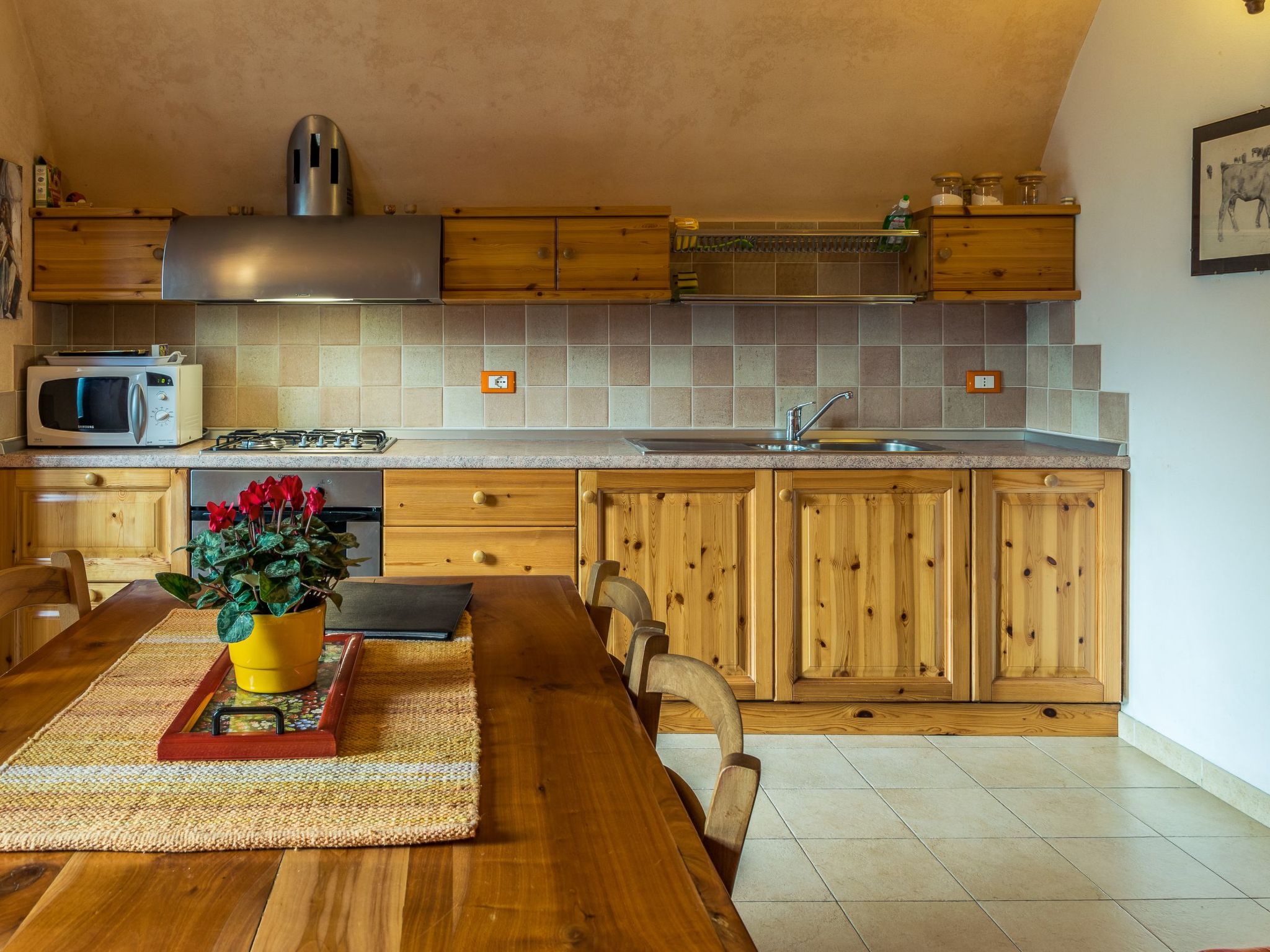 Wohnung in Riva Di Solto mit Kleinem Garten-Binnen