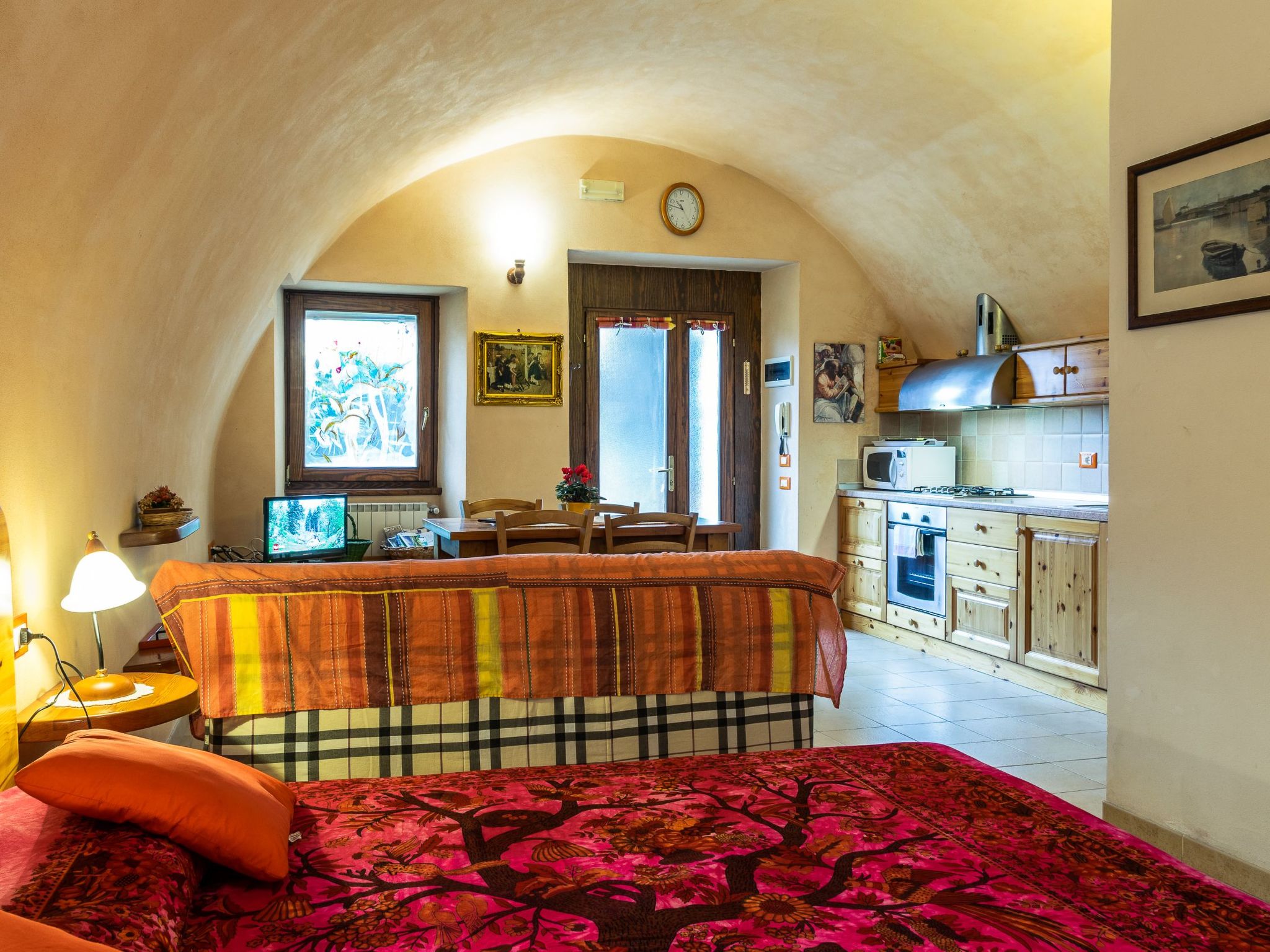 Wohnung in Riva Di Solto mit Kleinem Garten-Binnen