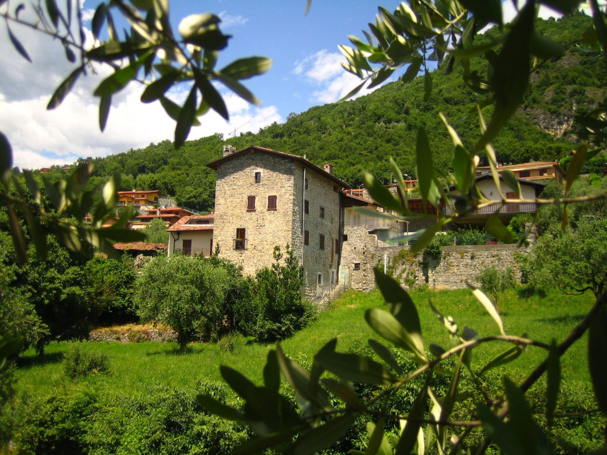 Wohnung in Riva Di Solto mit Kleinem Garten-Binnen