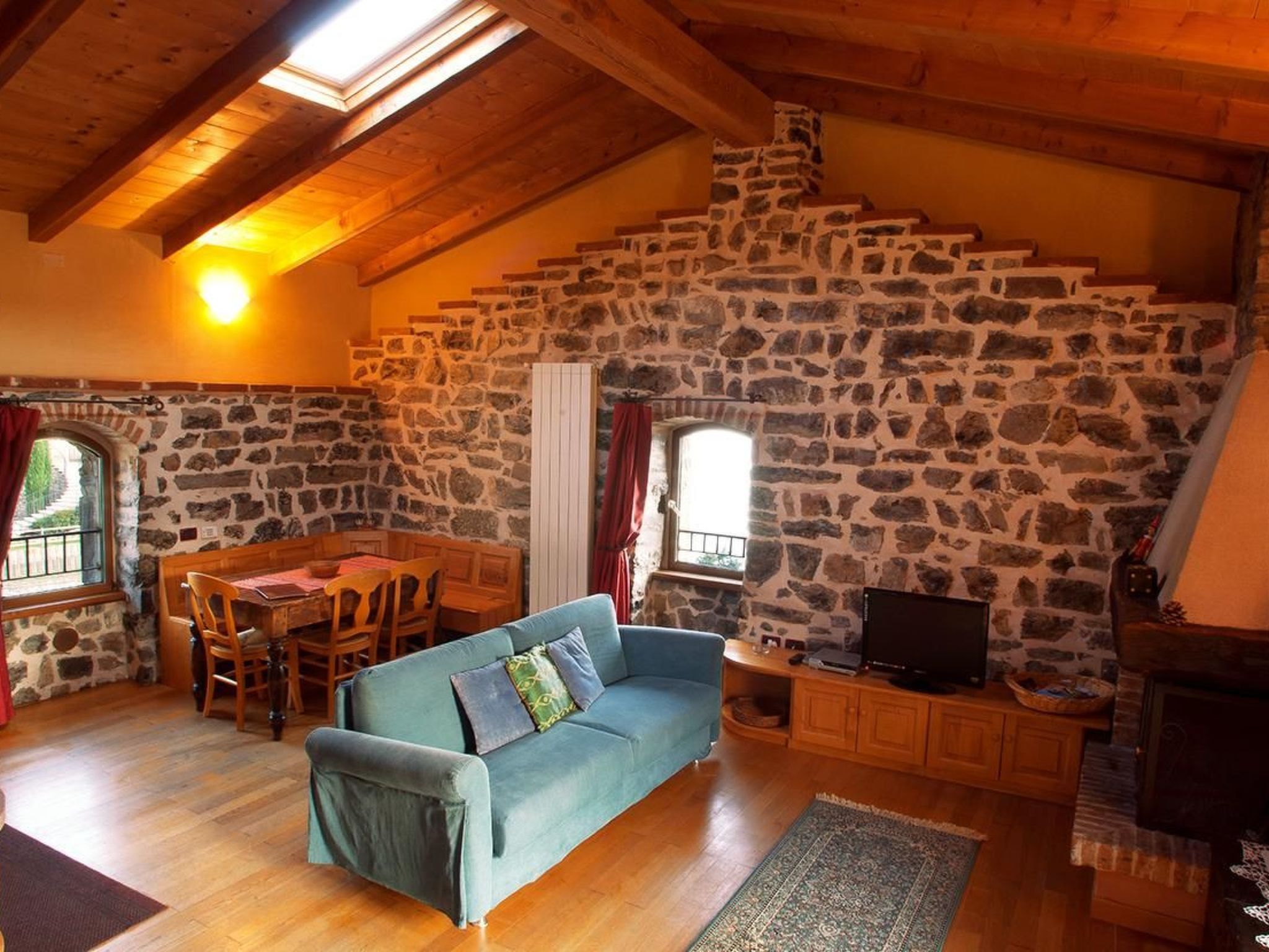 Wohnung in Riva Di Solto mit Kleinem Garten-Binnen