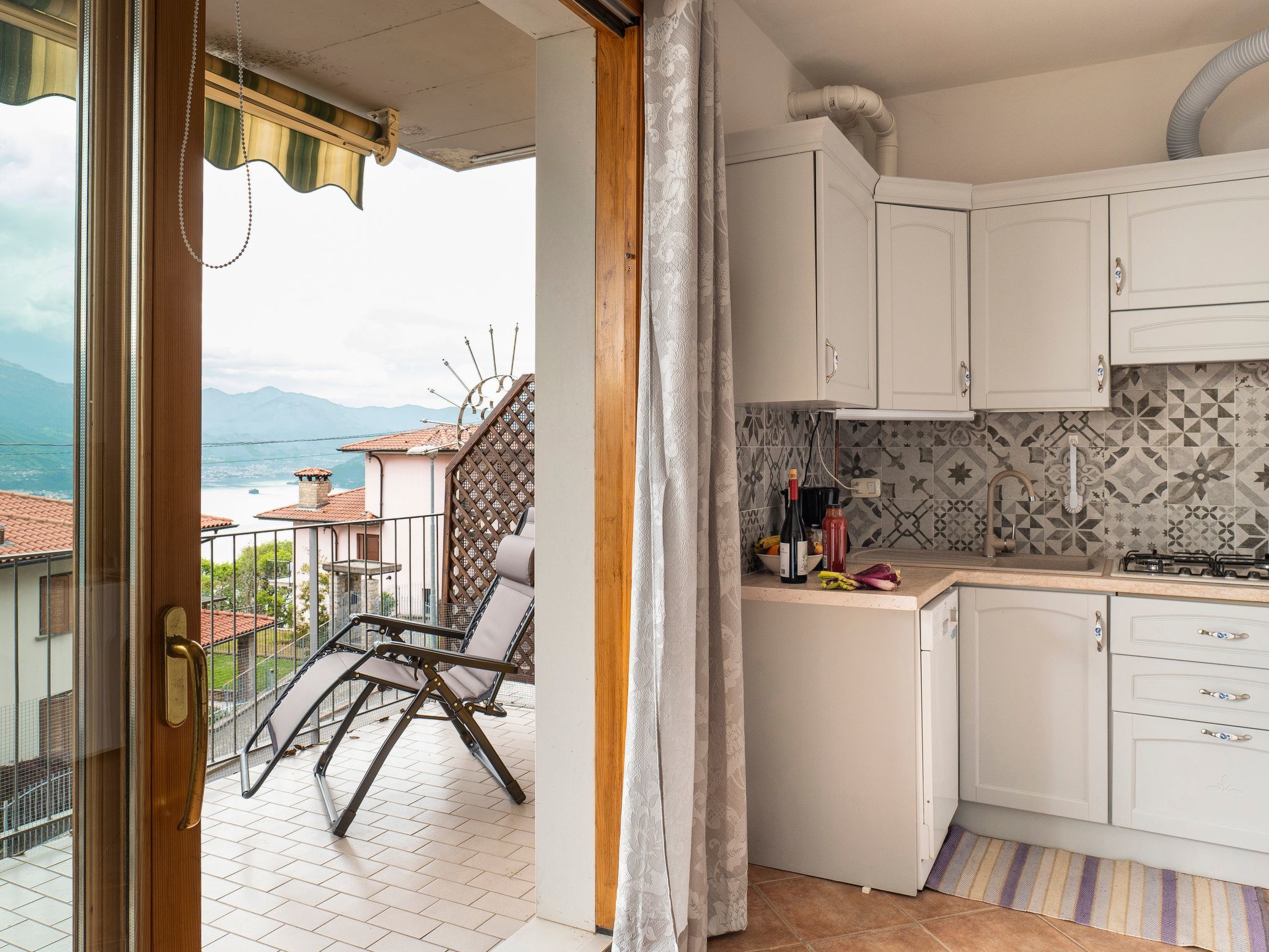 Ein-Zimmer-Wohnung 'Whisper Of Current'-Binnen