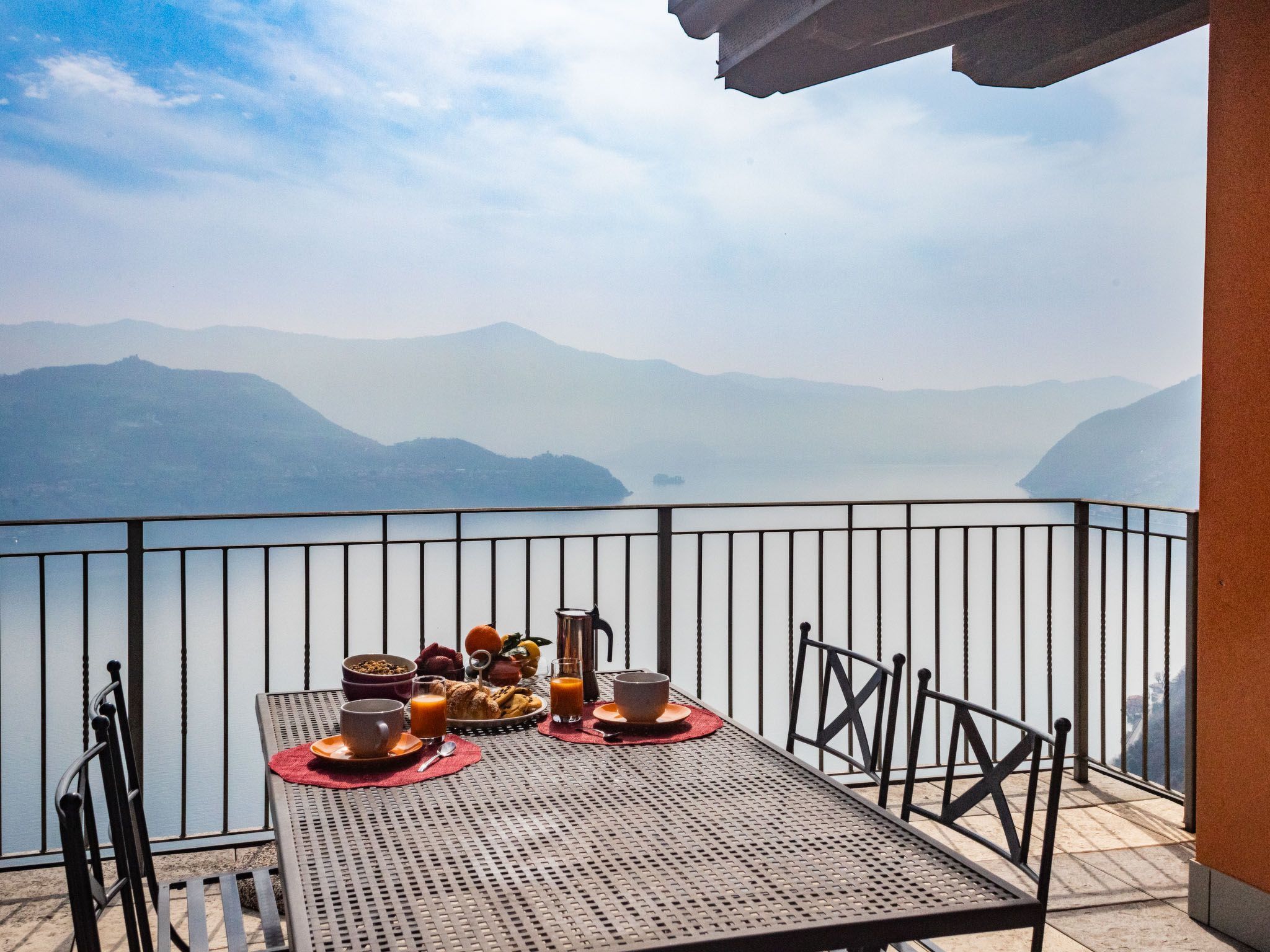 Terrazza a Lago - Zweizimmerwohnung mit Terrasse und Schwimmbad-Binnen