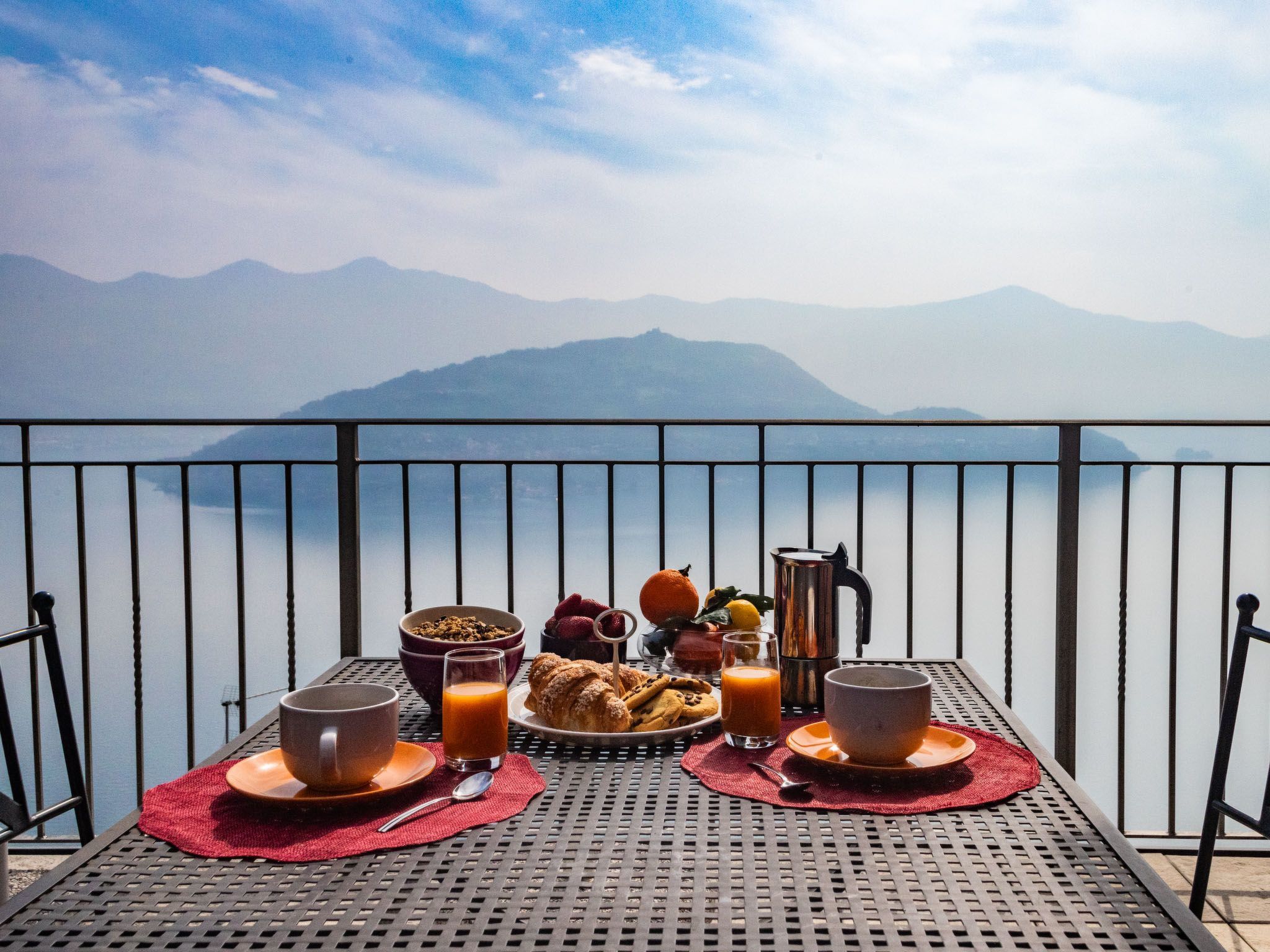 Terrazza a Lago - Zweizimmerwohnung mit Terrasse und Schwimmbad-Binnen