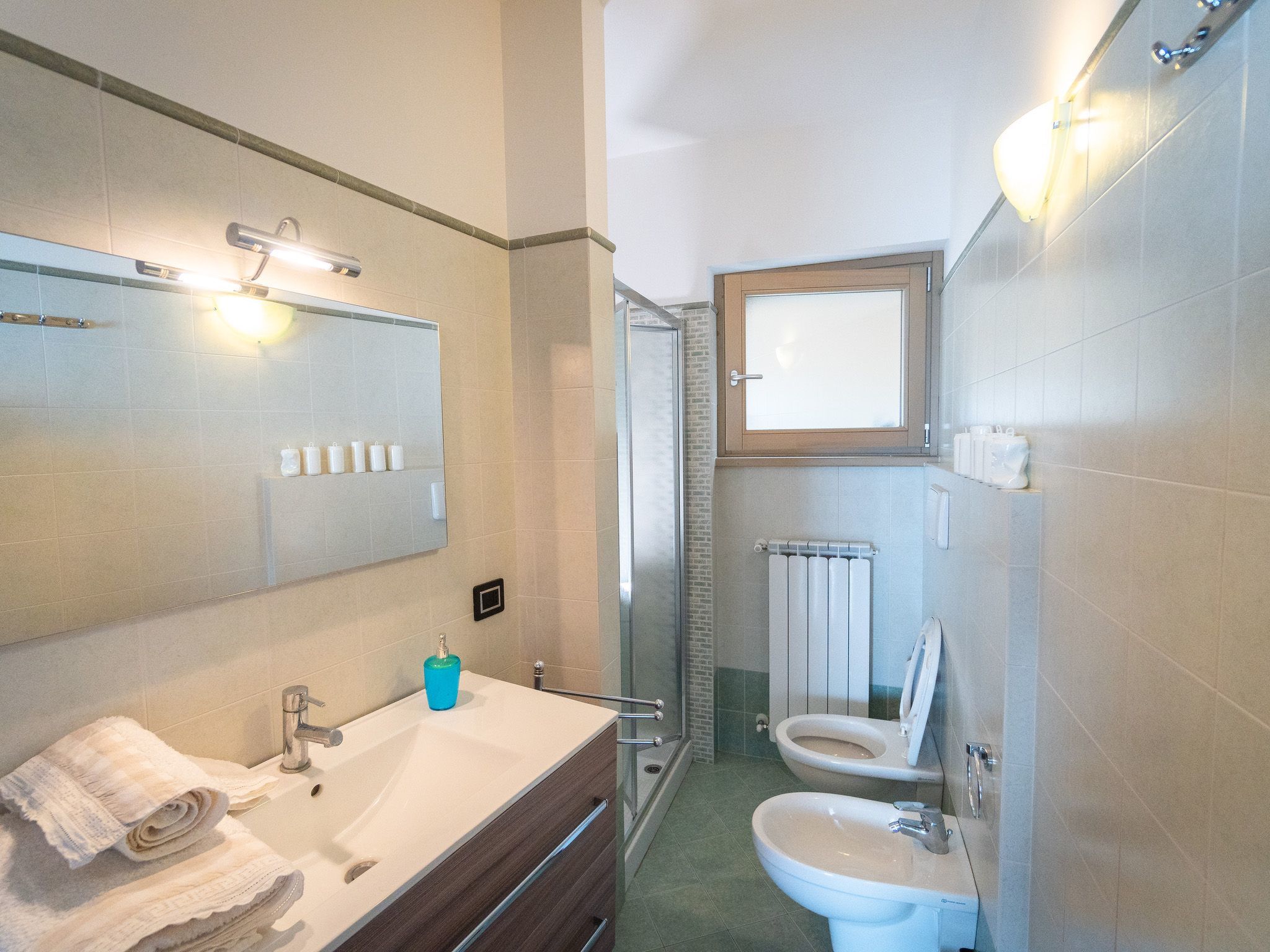 Mantegna - garten mit seeblick und schwimmbad-Binnen