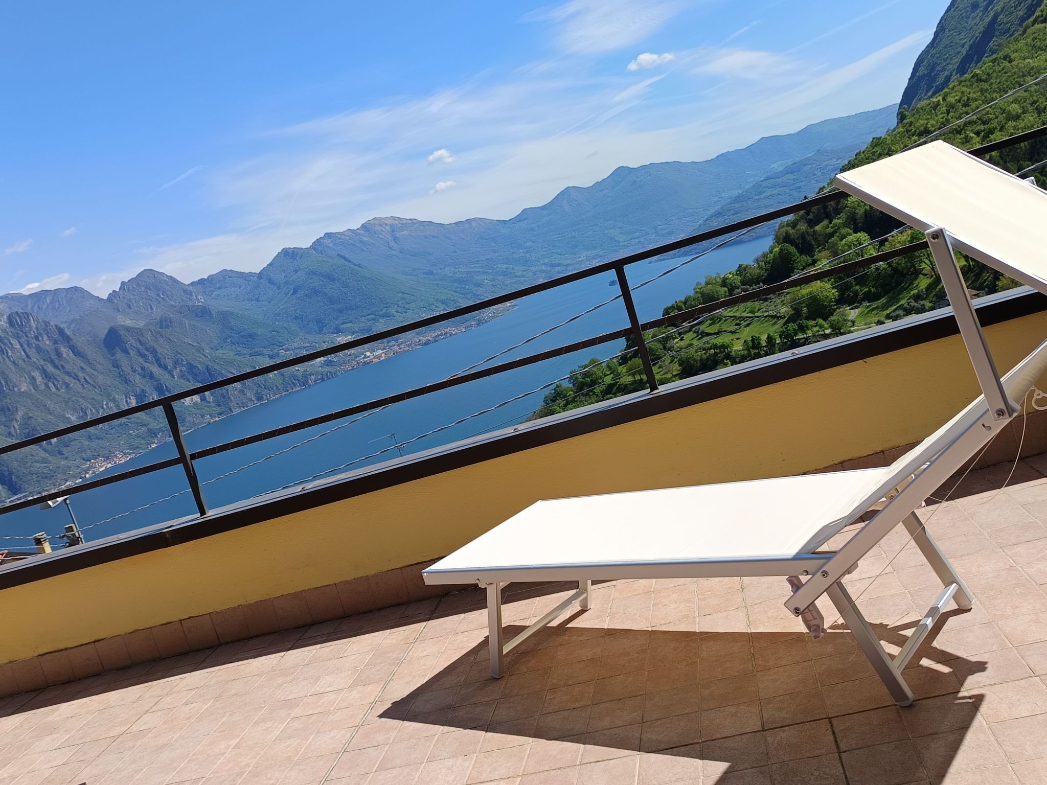 Le Terrazzwe - Drei-Zimmer-Wohnung mit Terrasse und Pool-Binnen