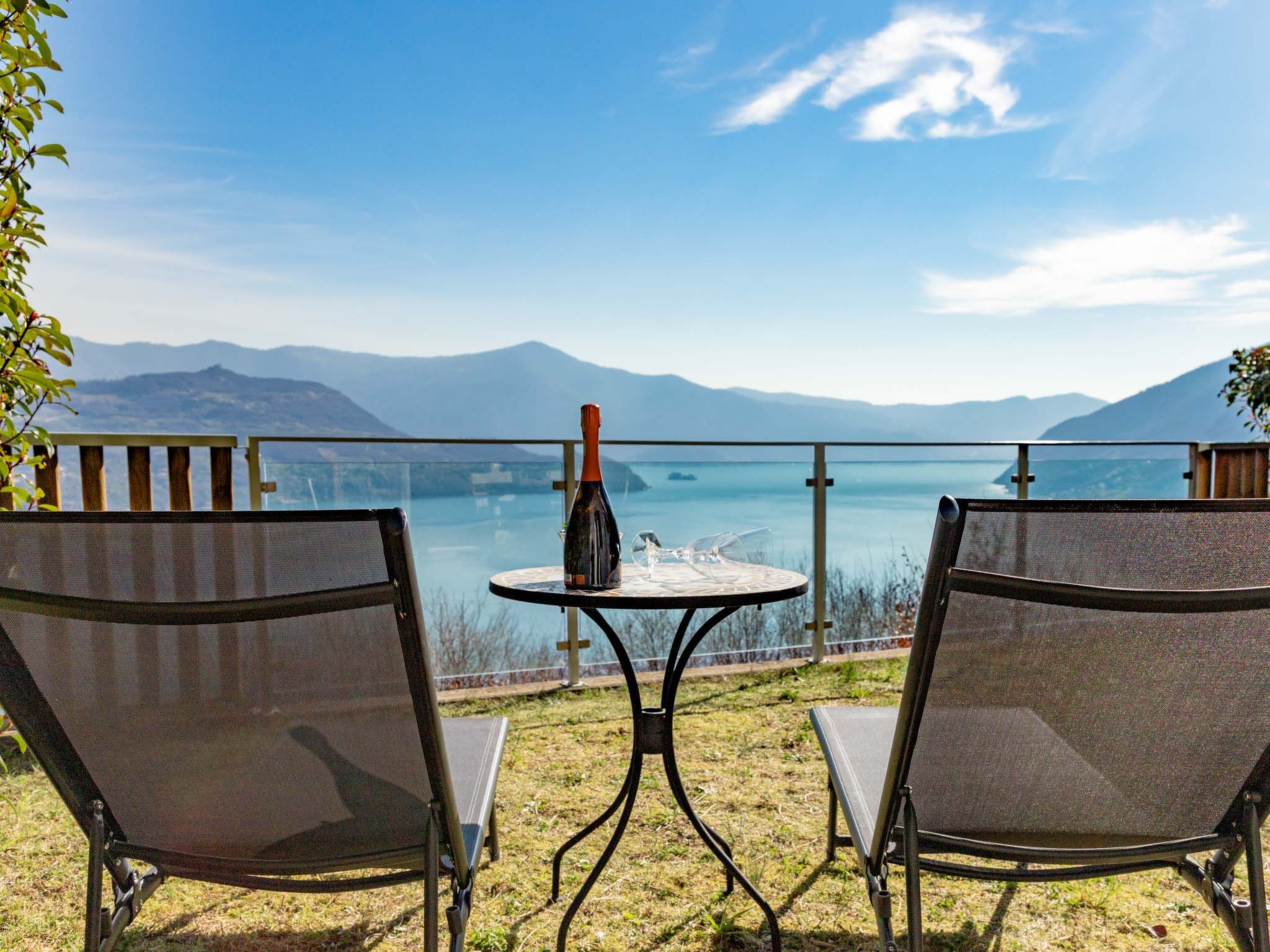 'Delfi' mit Pool-Binnen