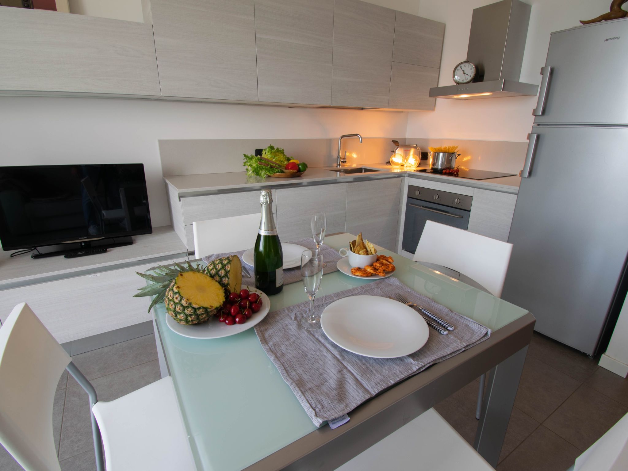 Terrazza a Lago - Dreizimmerwohnung mit Terrasse und Schwimmbad-Binnen