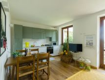 Appartement 'Abstieg zum See' met panoramisch uitzicht op het water in Fonteno - thumbnail 3