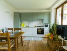 Appartement 'Abstieg zum See' met panoramisch uitzicht op het water in Fonteno - thumbnail 5