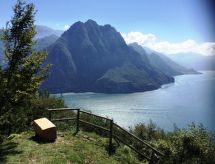 in Panoramalage in Solto Collina