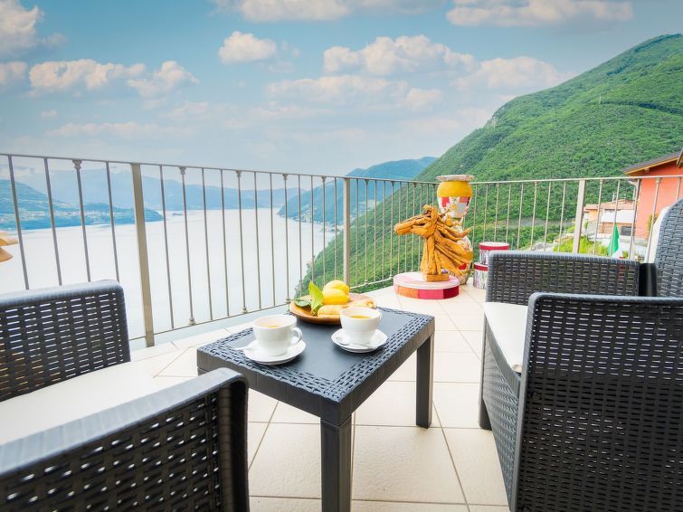 Serafino - Terrasse Und Pool Am Iseosee - Iseo