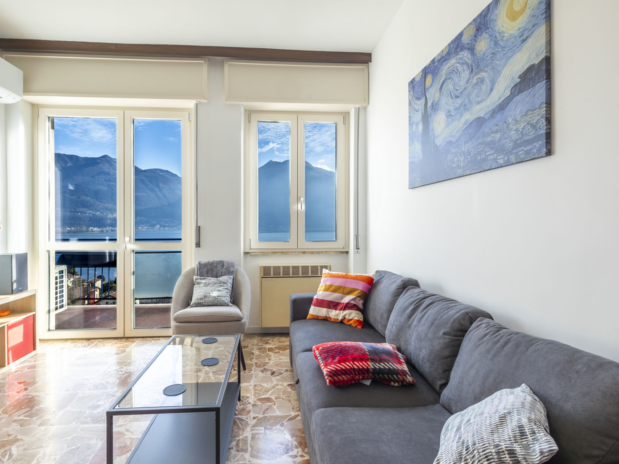 Lovere Balcony View-Binnen