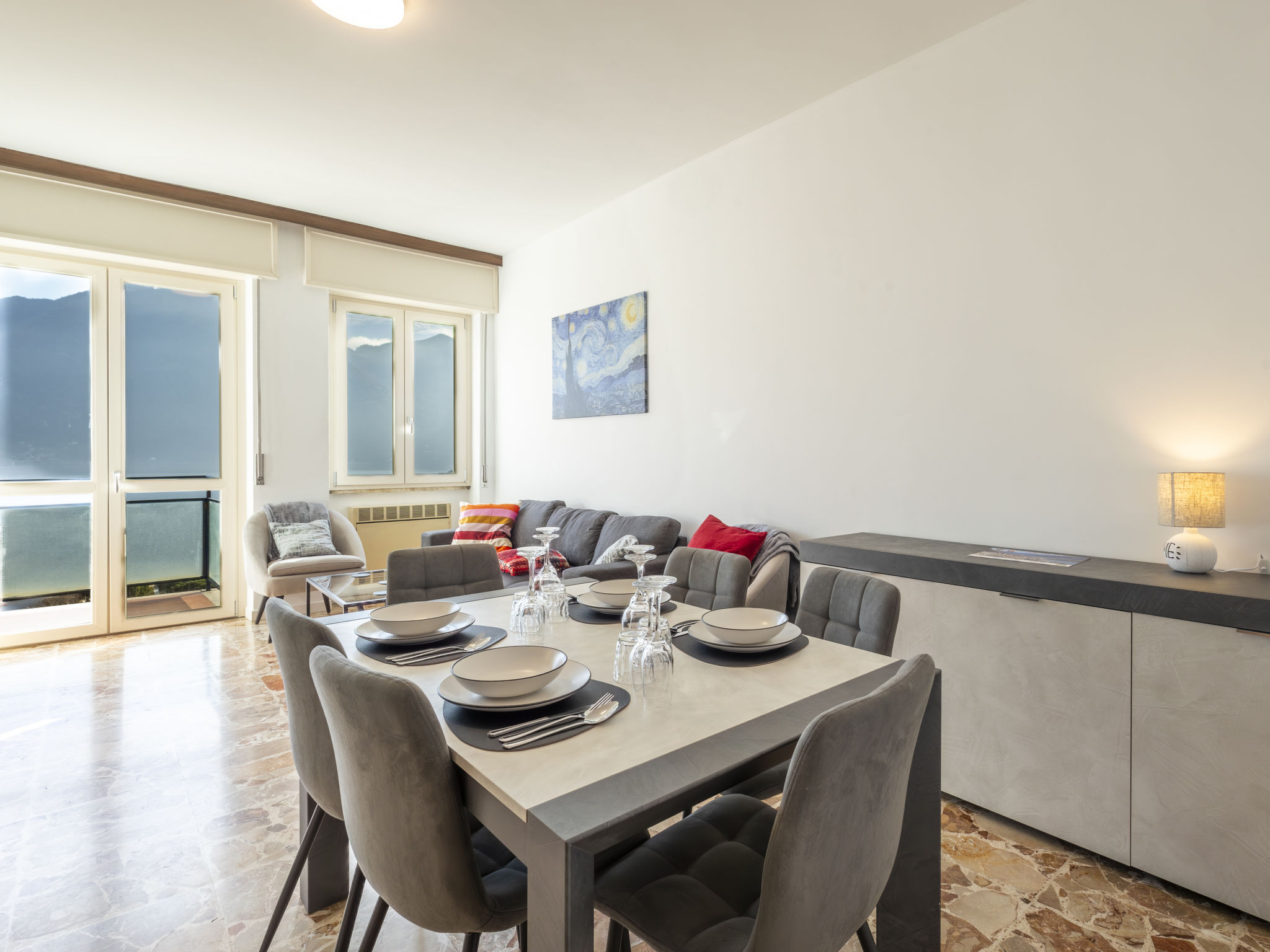 Lovere Balcony View-Binnen