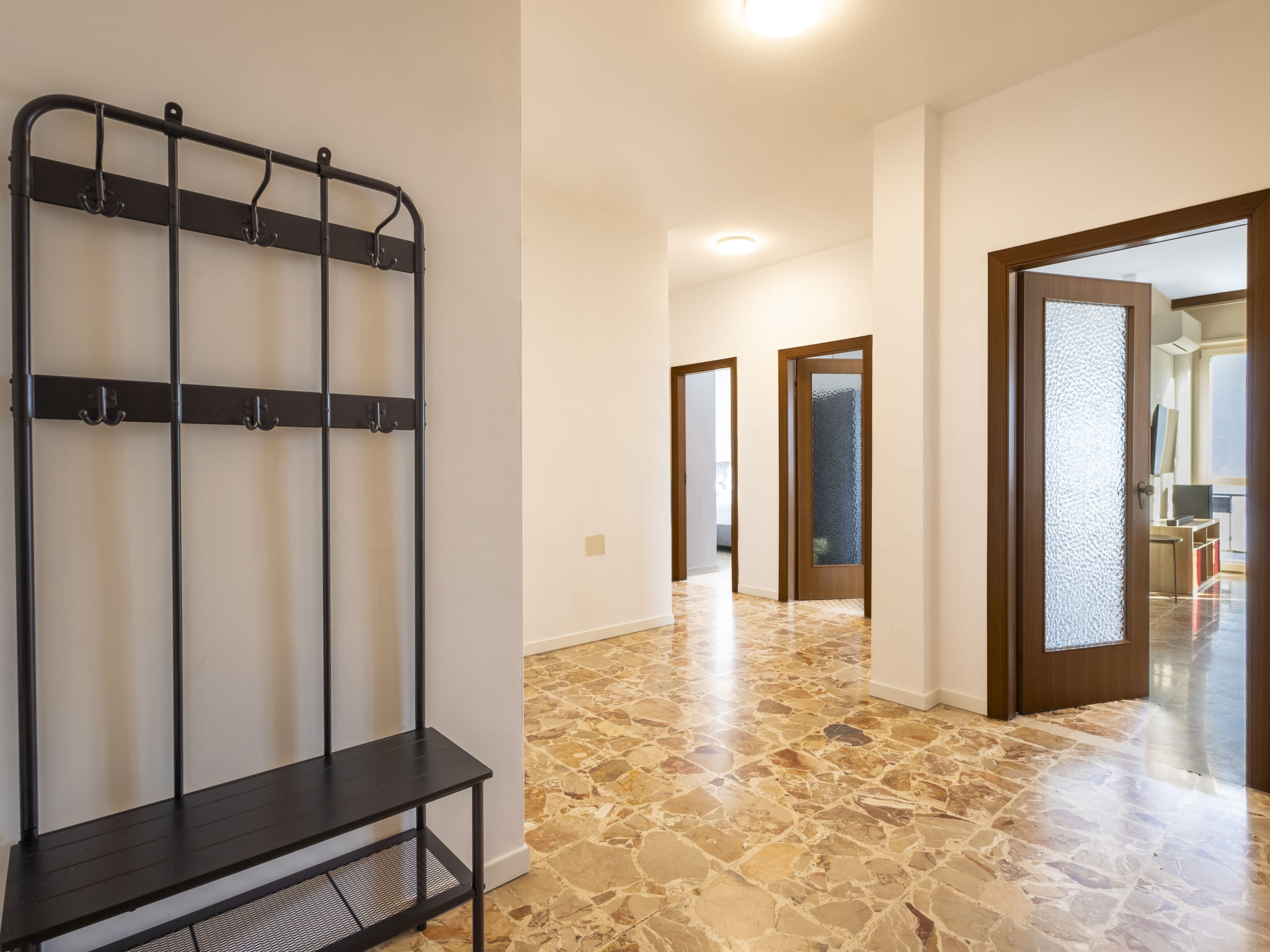 Lovere Balcony View-Binnen