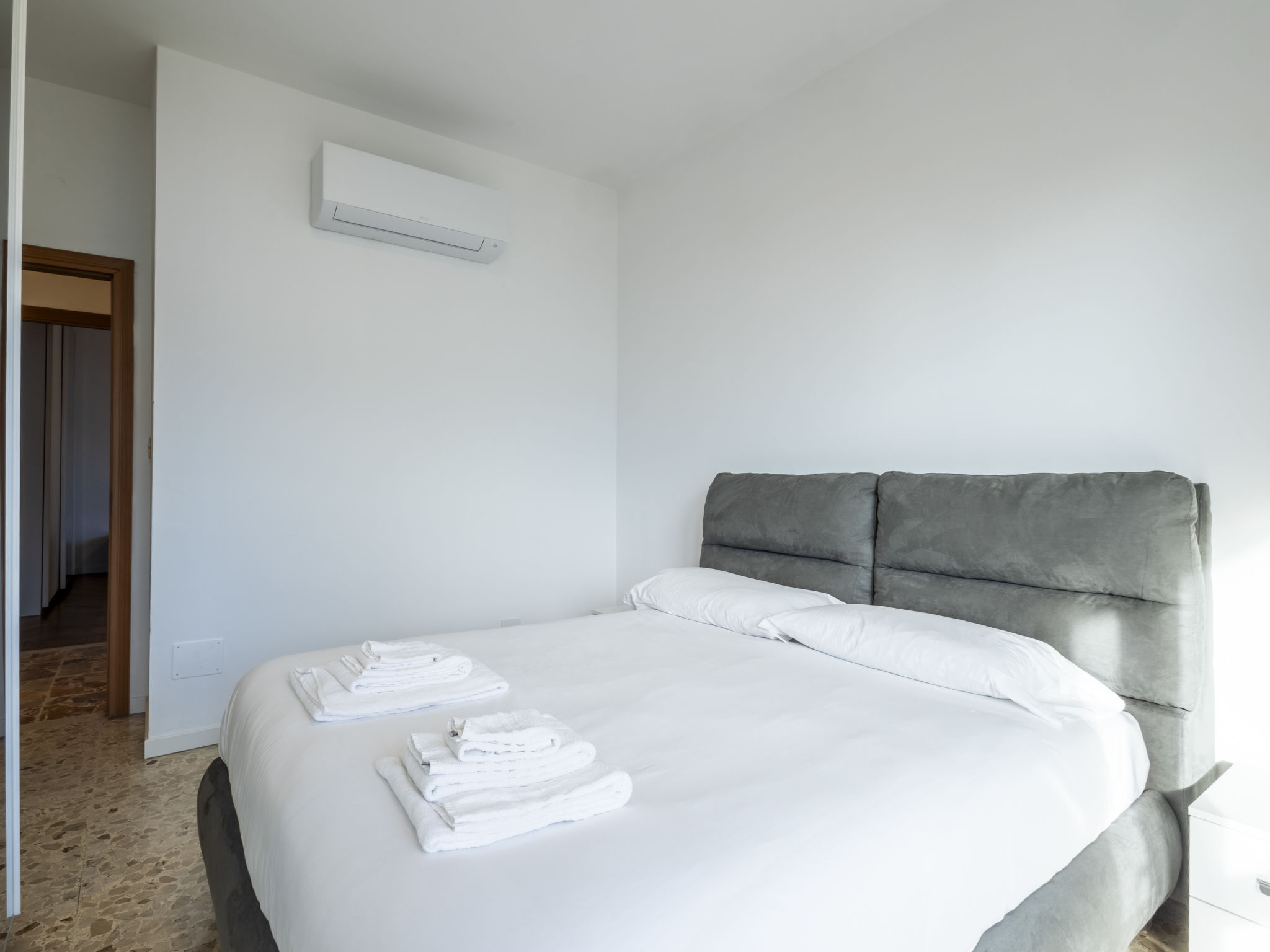 Lovere Balcony View-Binnen