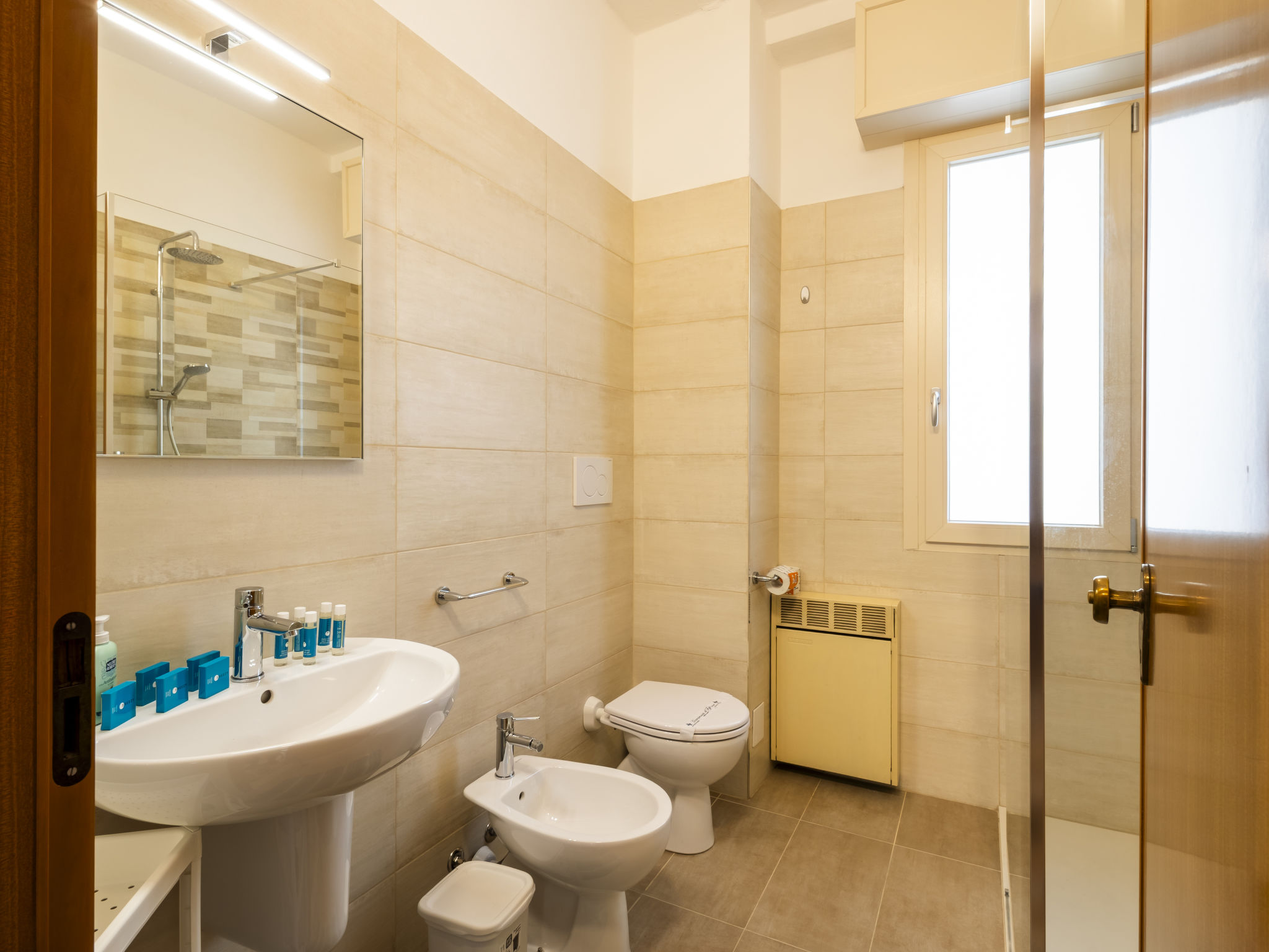 Lovere Balcony View-Binnen