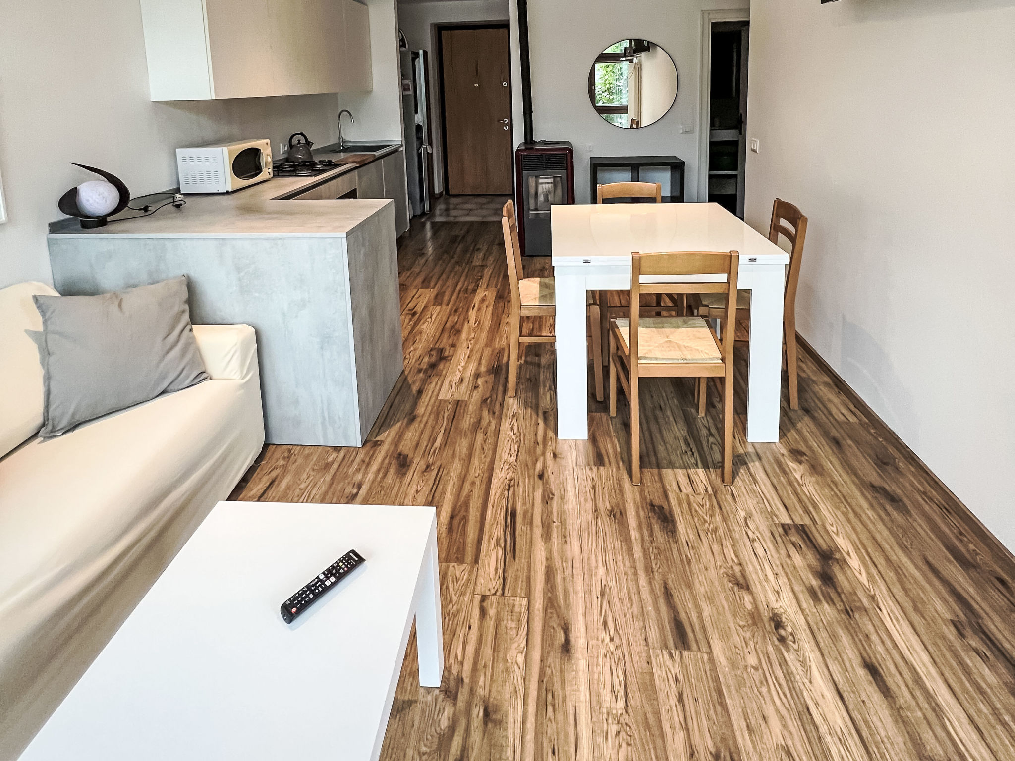 Kitchen / Dining Room