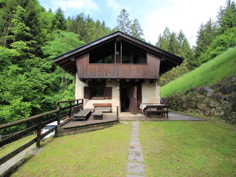 Search and Stay destination Autonomous Province of Trento, Trentino-South Tyrol - Italy from AU$ 296. Sally