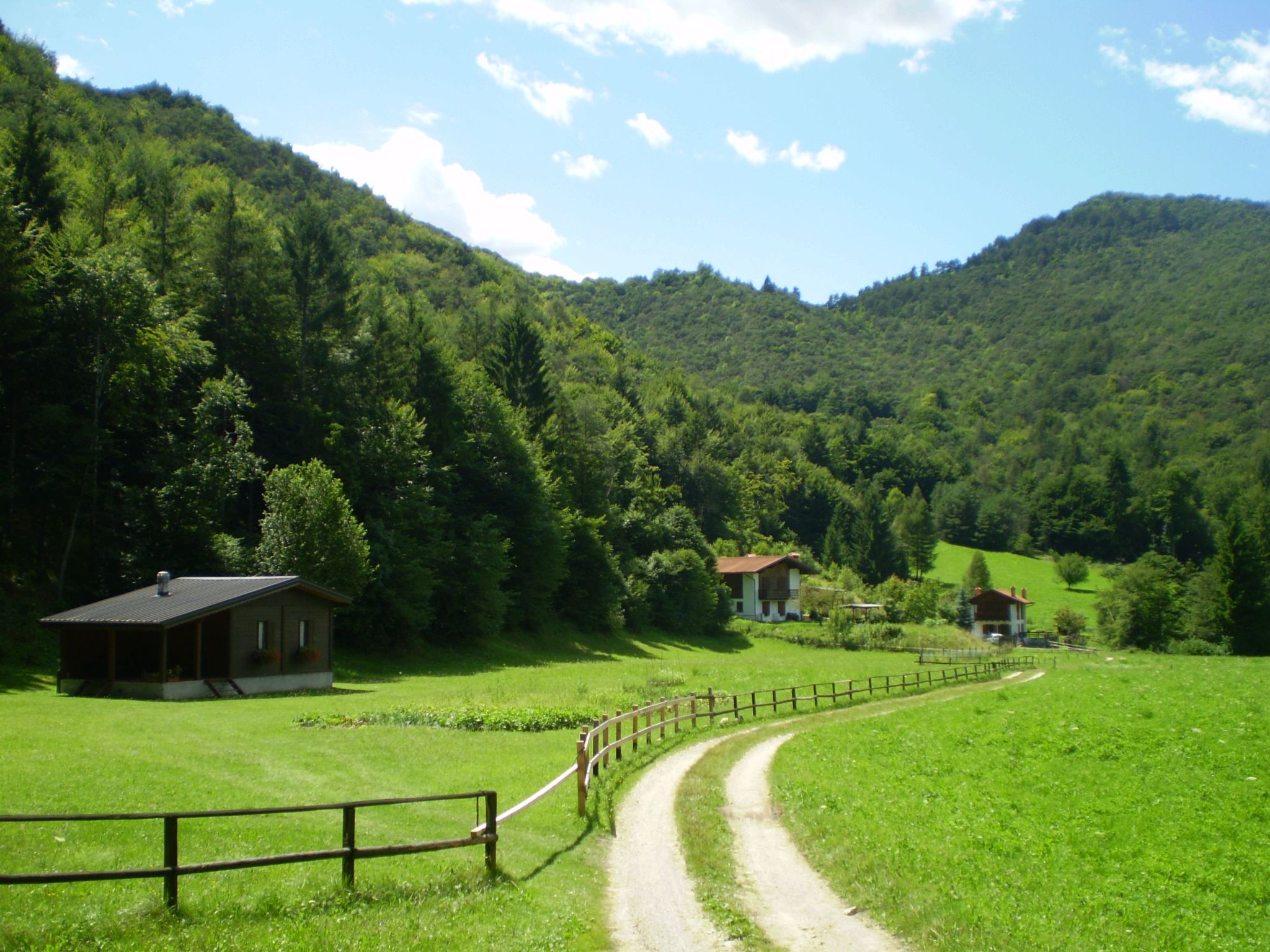 Wohnung mit Pool in der Nähe des Sees-Drinnen